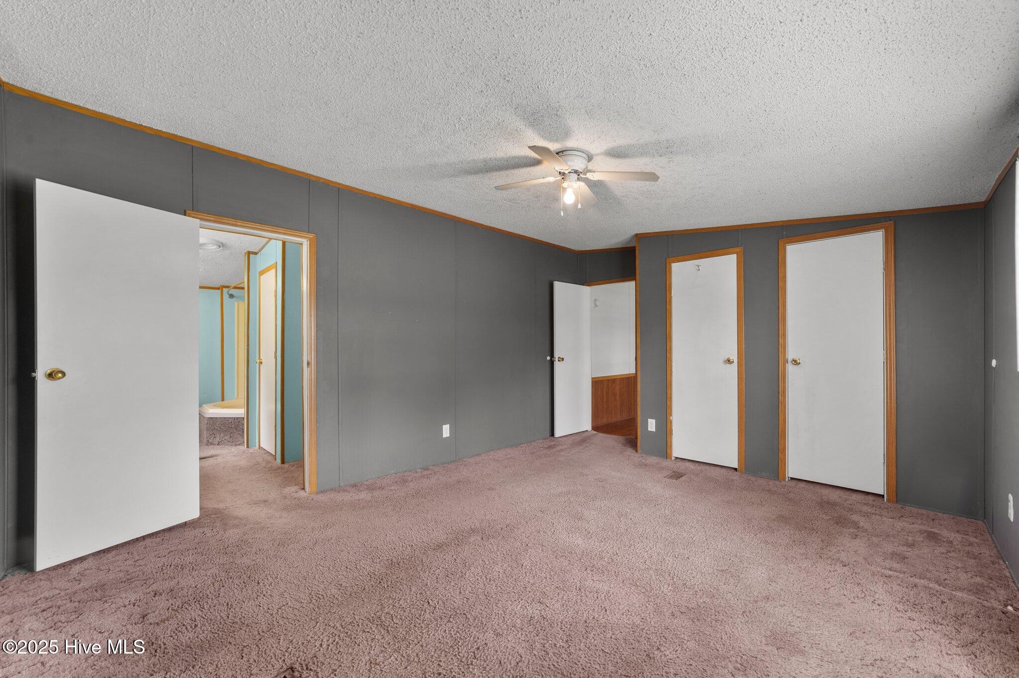 86 Mel Lane Property Photo 18