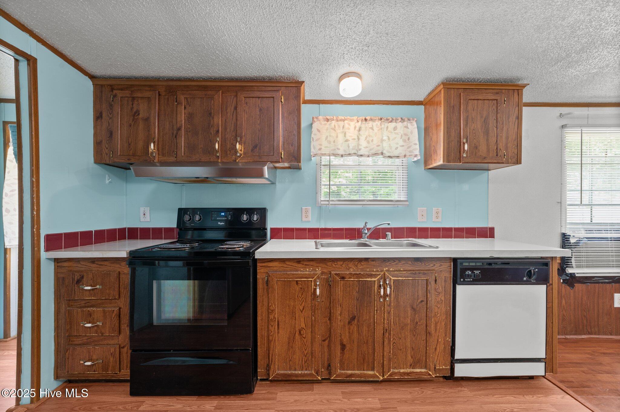 86 Mel Lane Property Photo 24