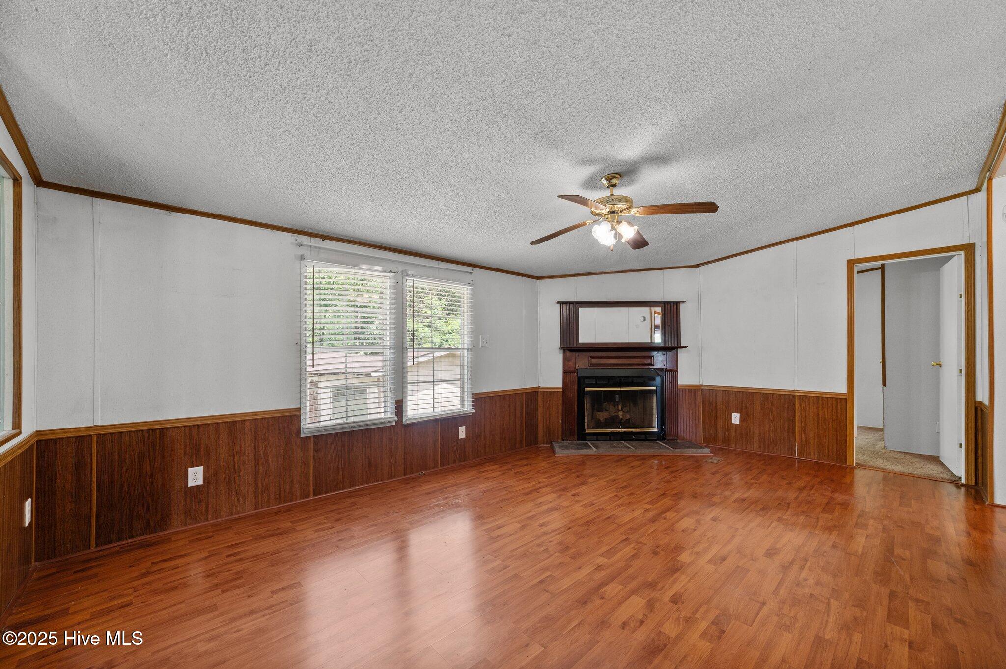 86 Mel Lane Property Photo 28