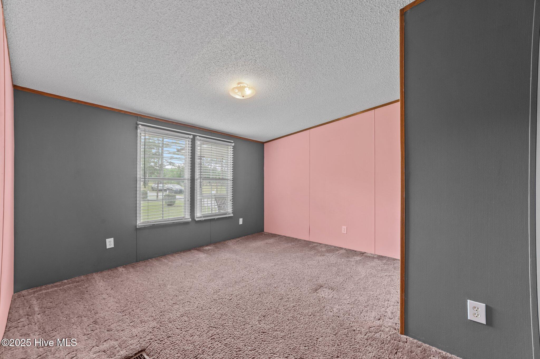 86 Mel Lane Property Photo 33