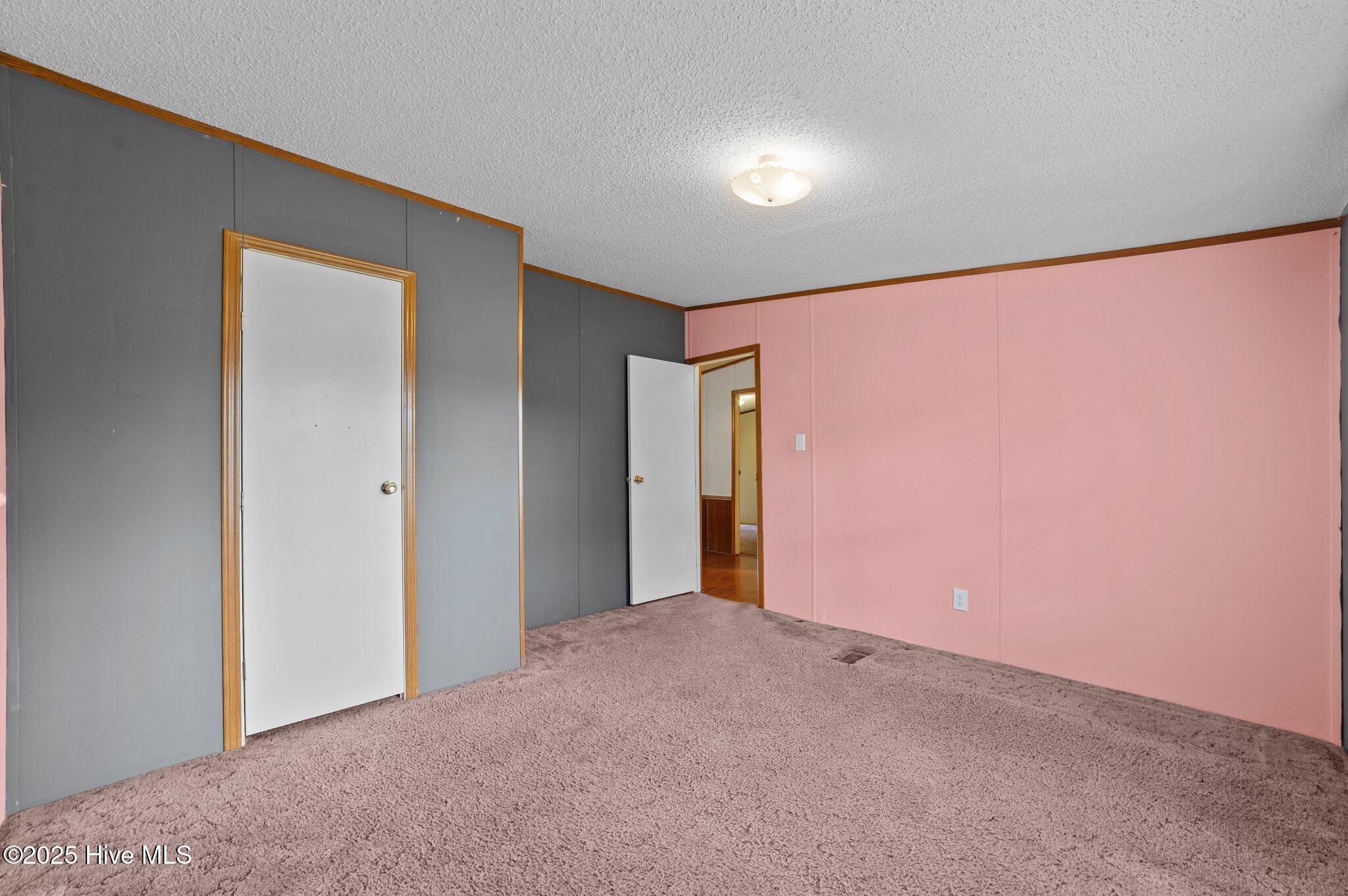 86 Mel Lane Property Photo 34