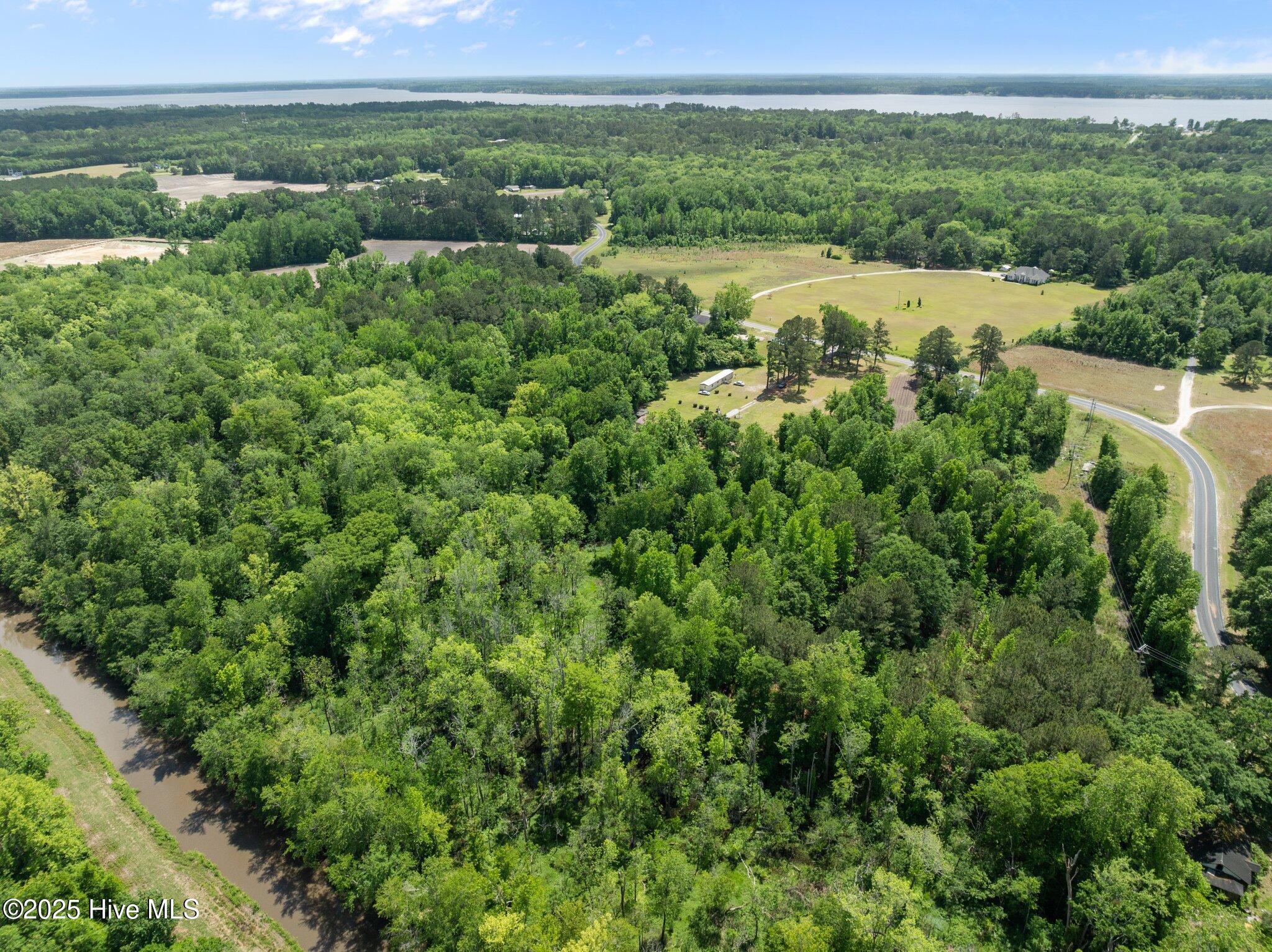 86 Mel Lane Property Photo 41