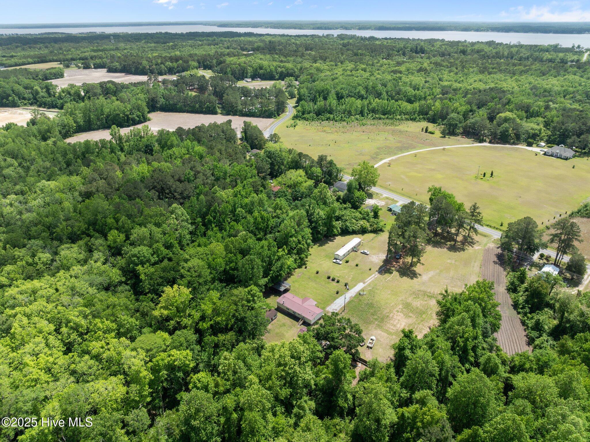 86 Mel Lane Property Photo 42