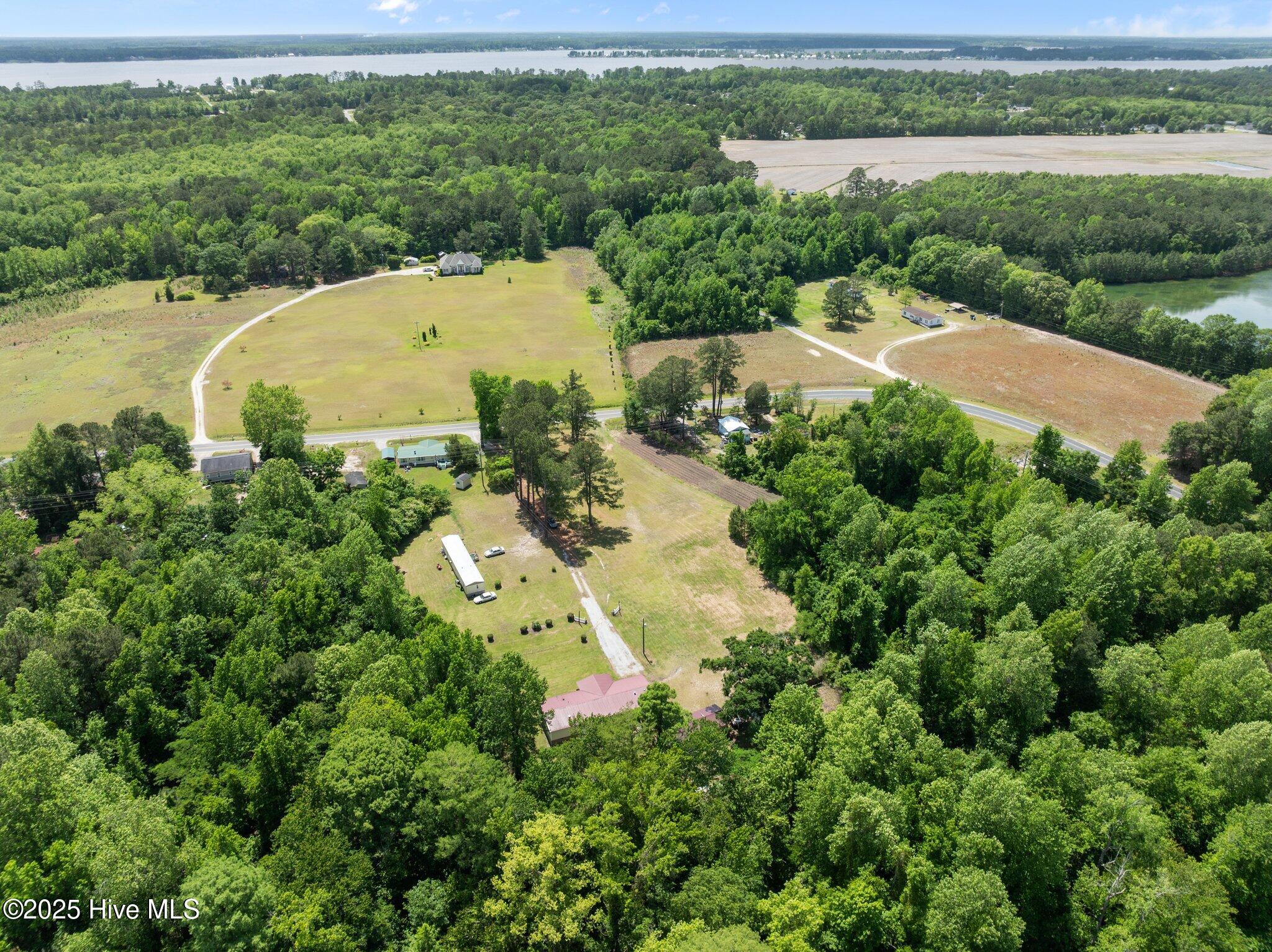 86 Mel Lane Property Photo 43