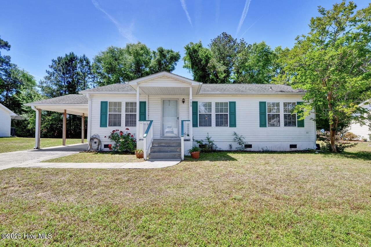 700 Capeside Drive Property Photo 1