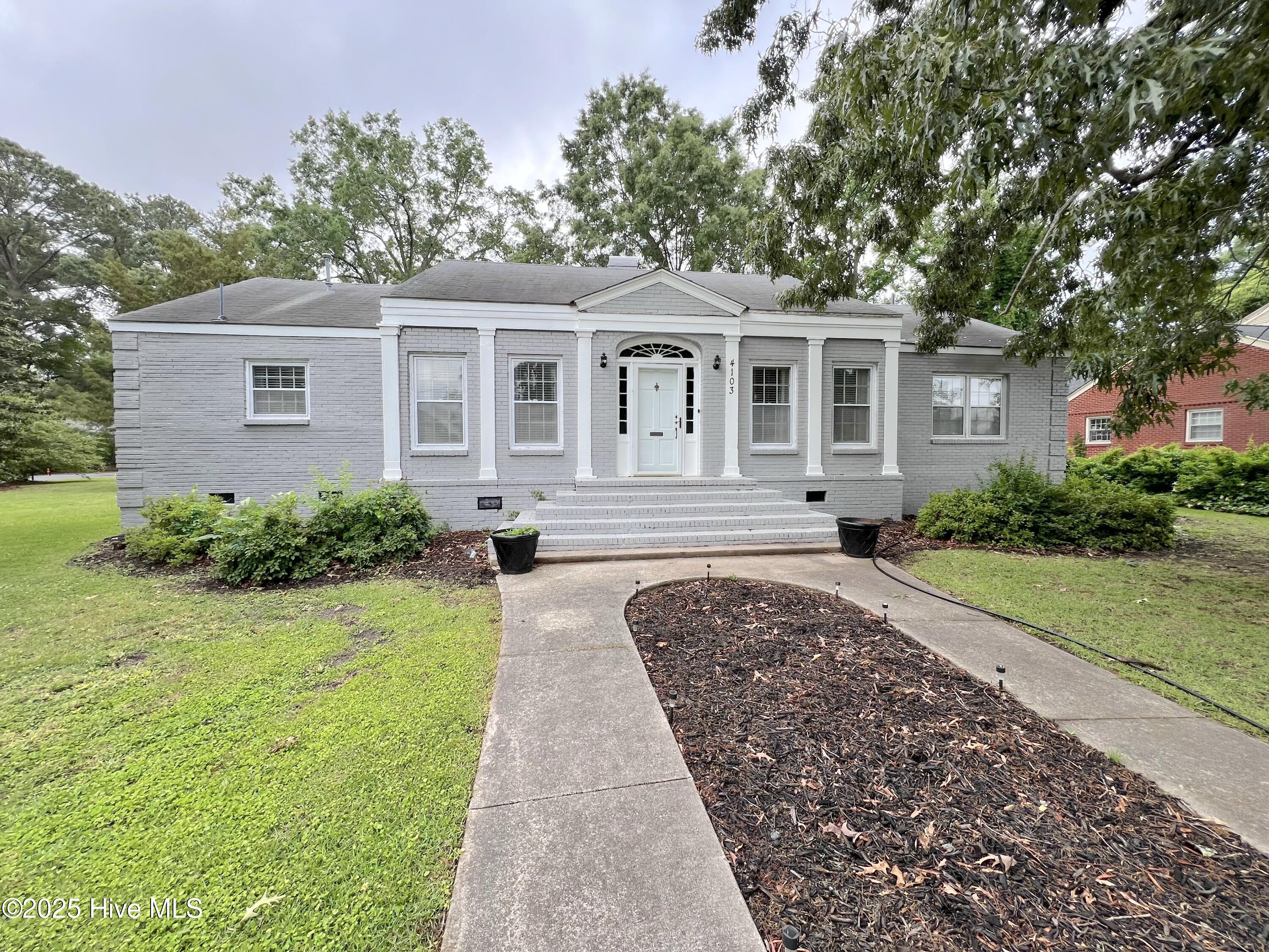 3348 N Pitt Street Property Photo