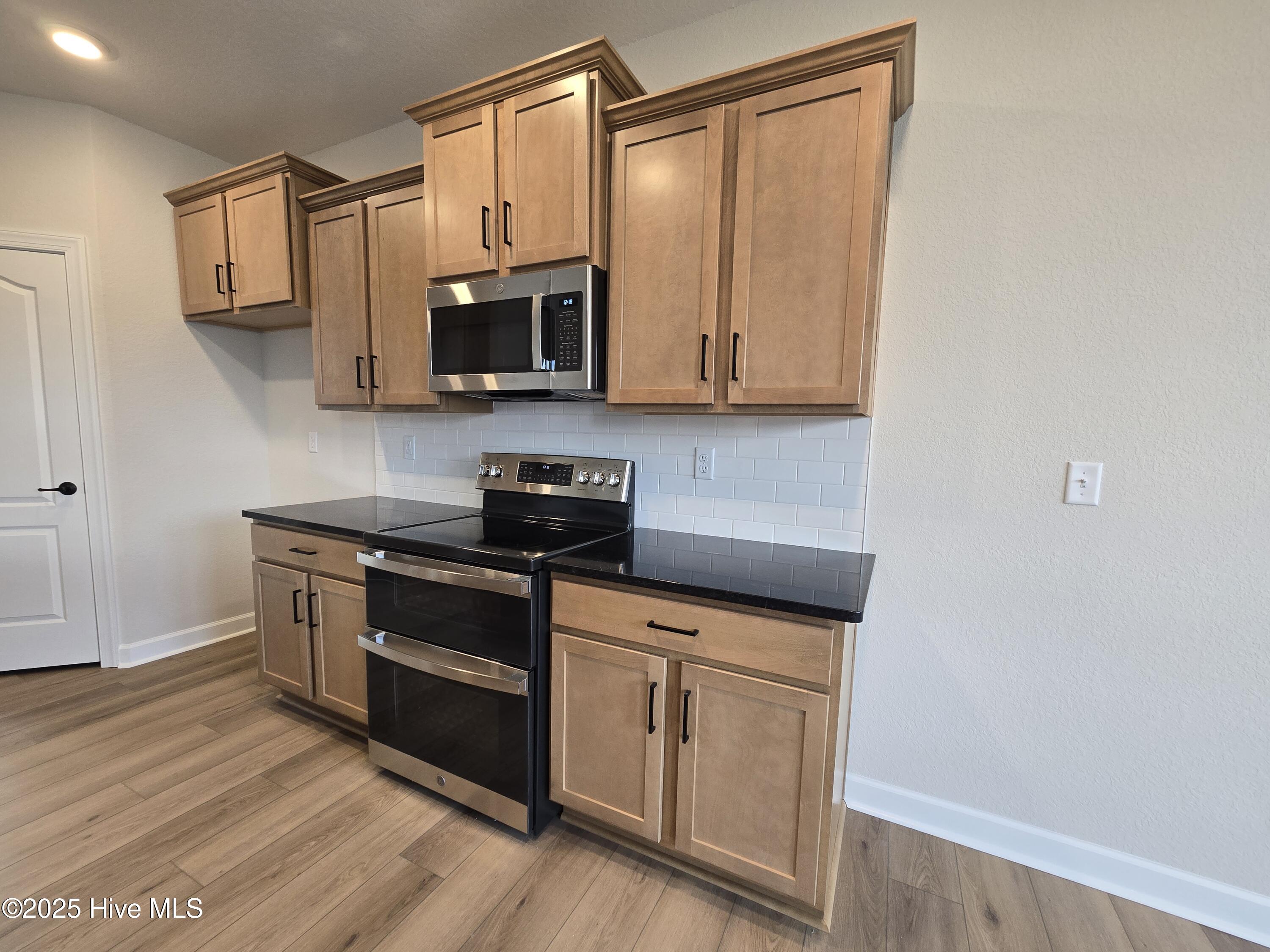 222 Arbormoor Lane Property Photo 9