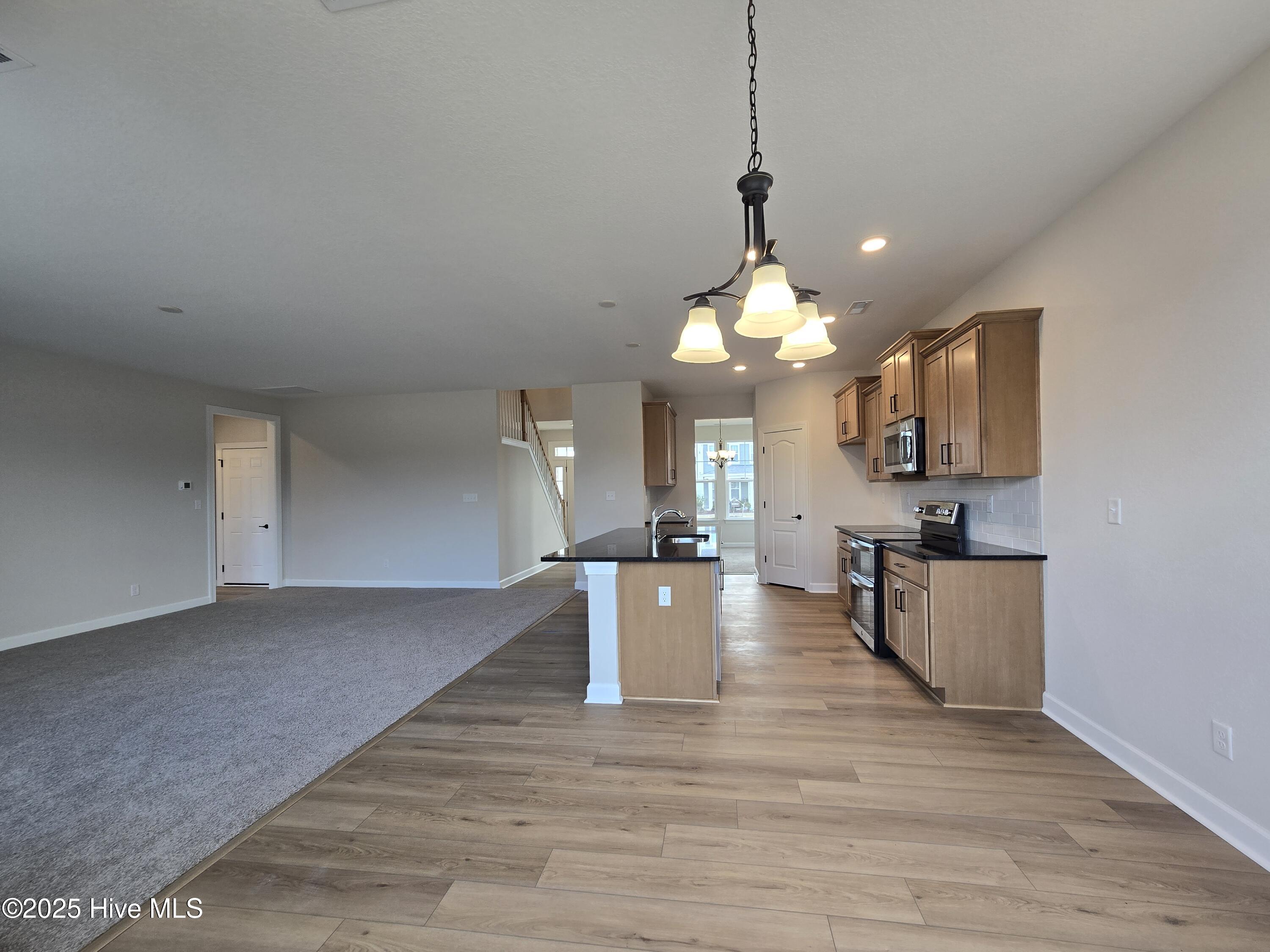 222 Arbormoor Lane Property Photo 16