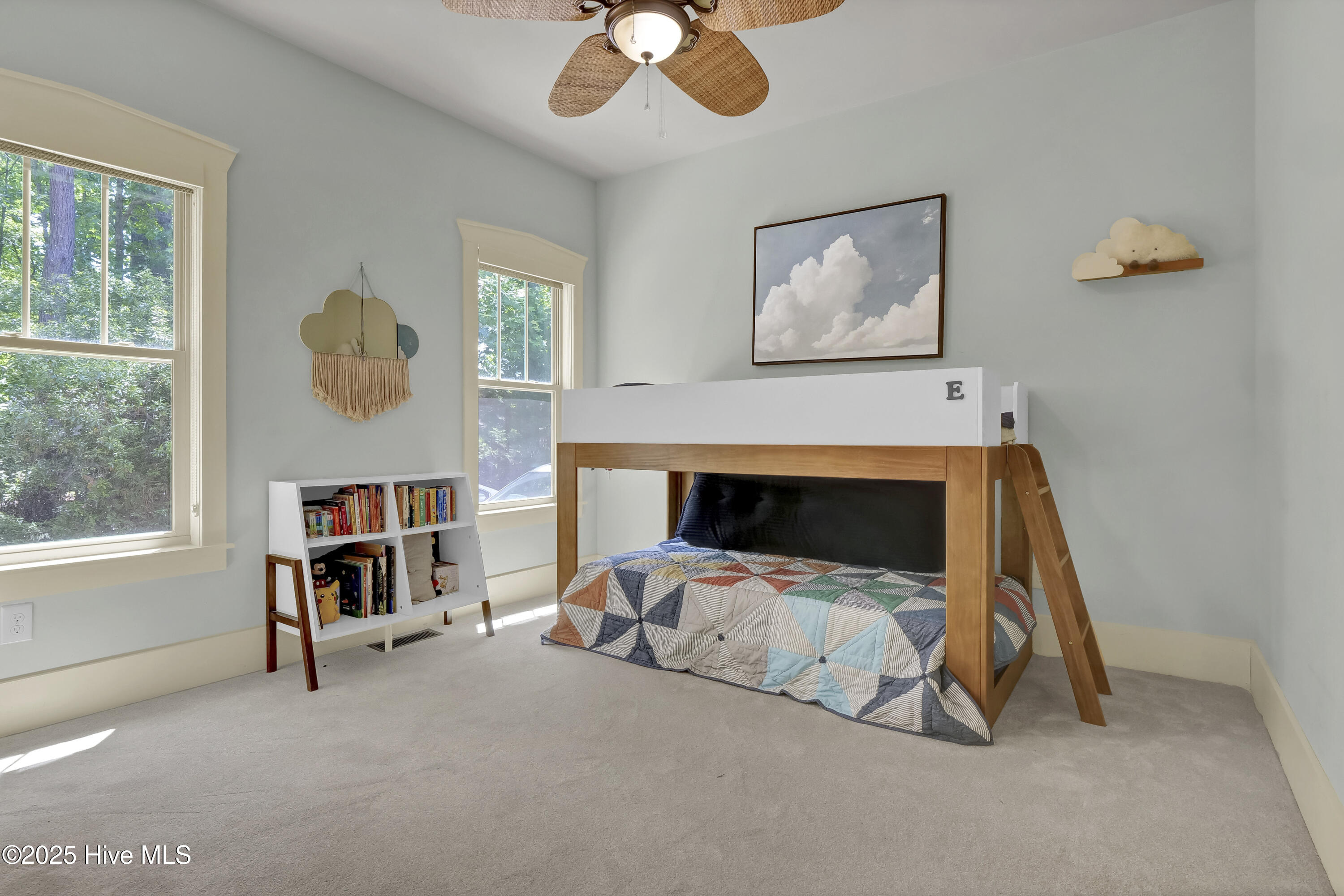 907 Grandview Drive Property Photo 34