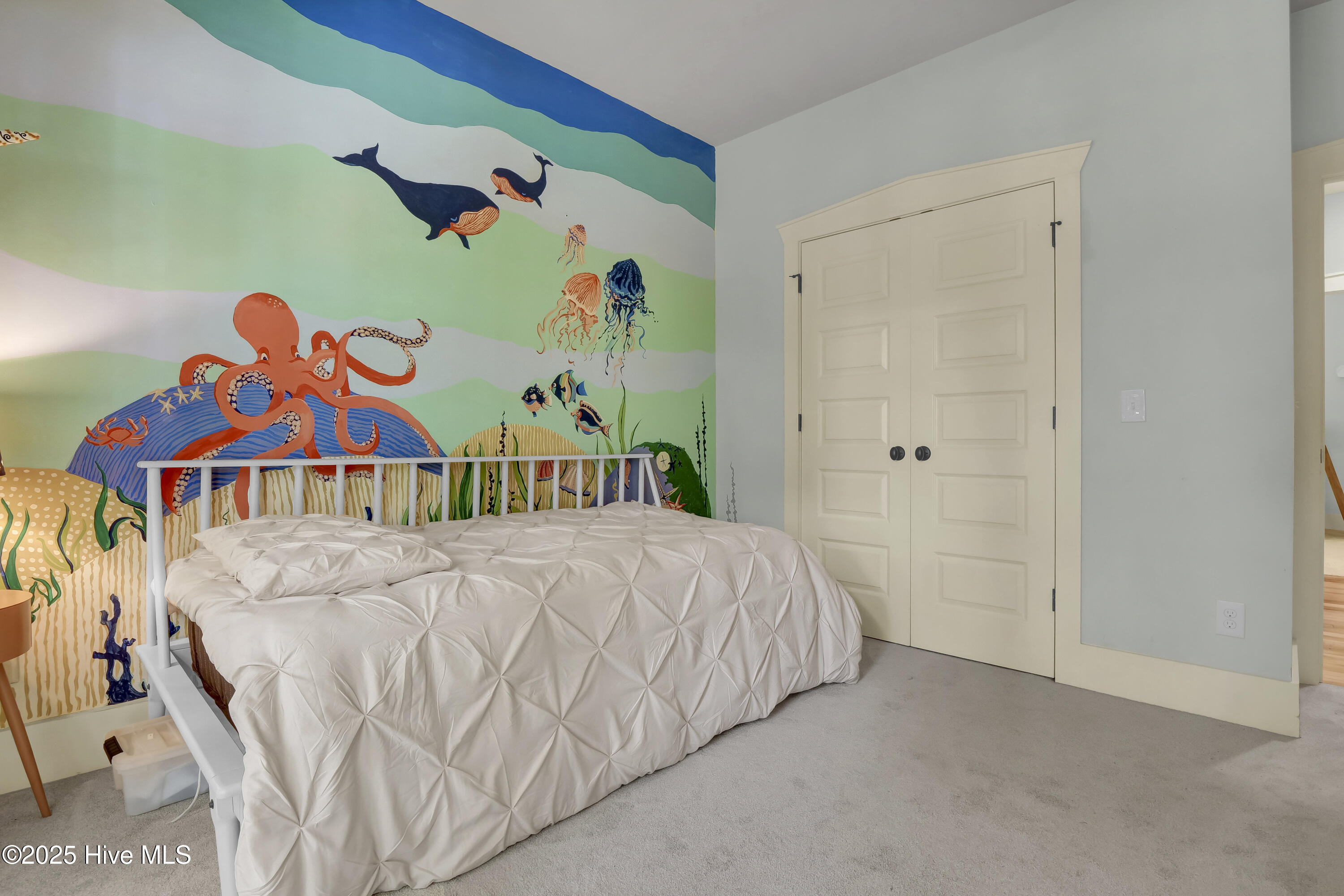 907 Grandview Drive Property Photo 38