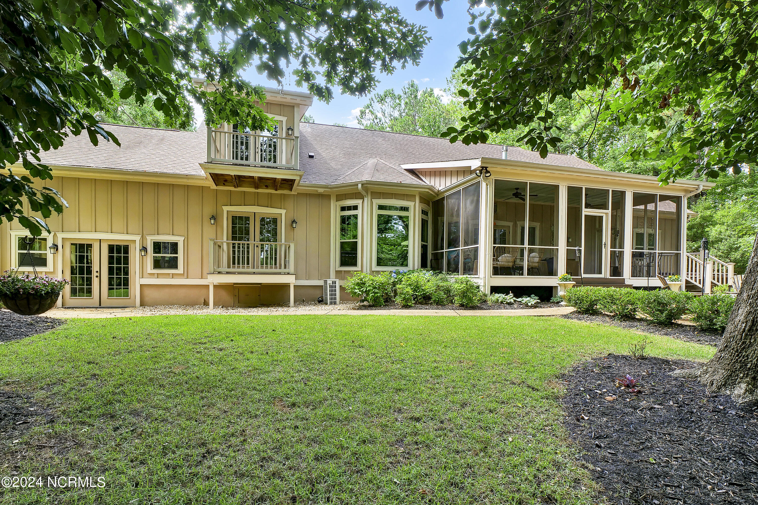 907 Grandview Drive Property Photo 60