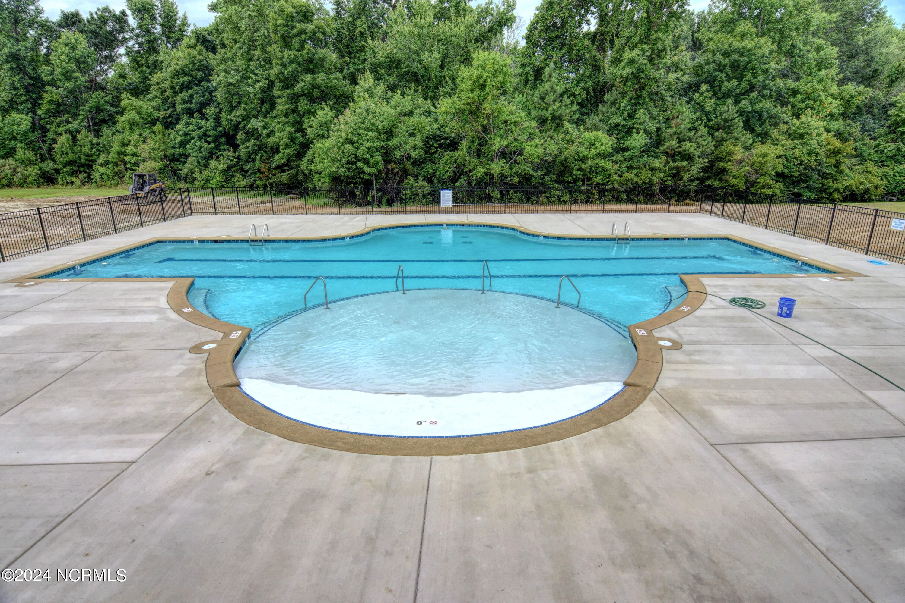 907 Grandview Drive Property Photo 76