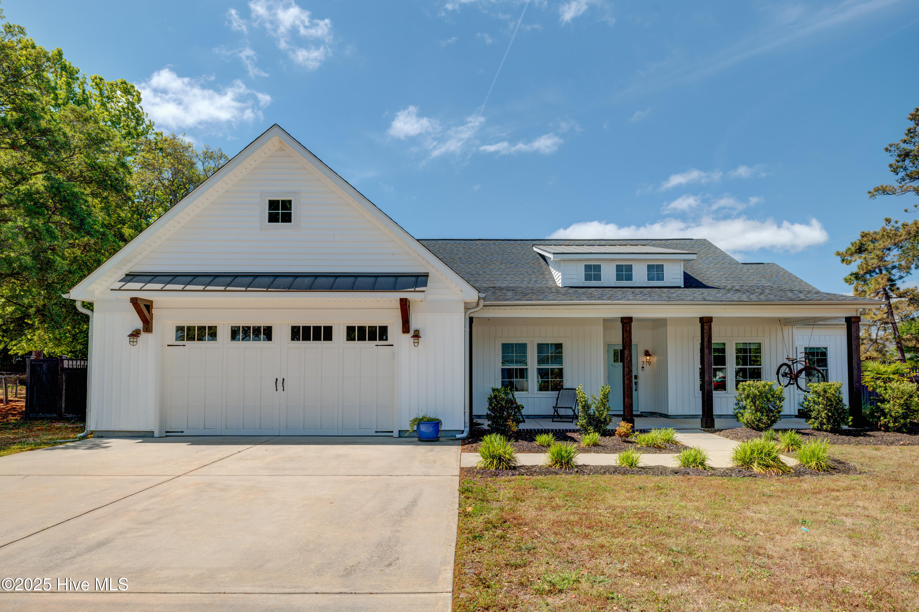 719 Atlanta Avenue Property Photo