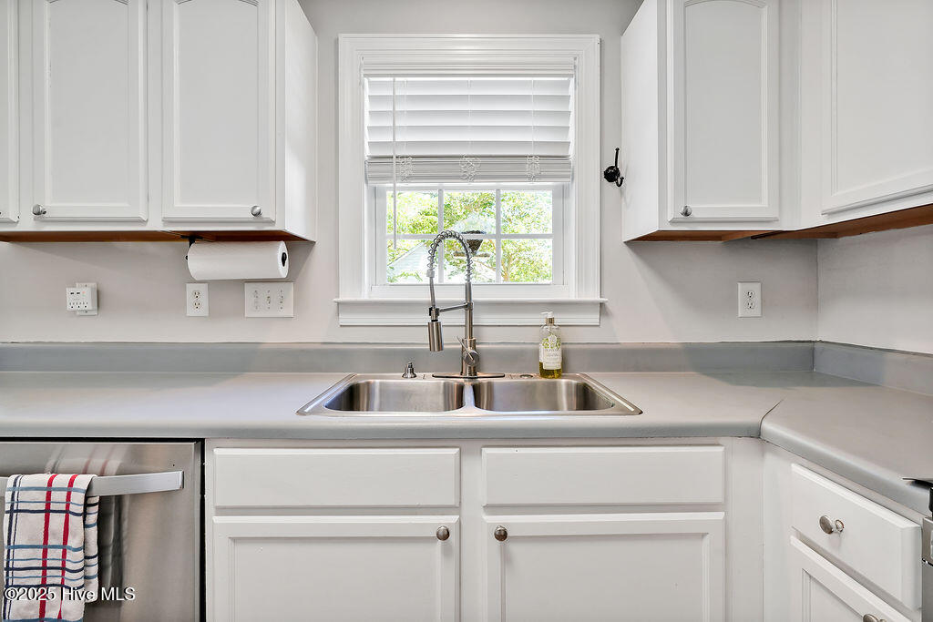 110 Clay Street Property Photo 14