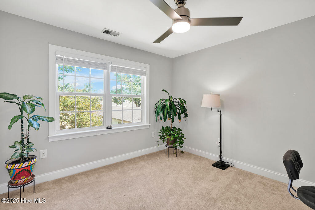 110 Clay Street Property Photo 18
