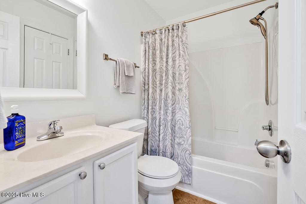 110 Clay Street Property Photo 19