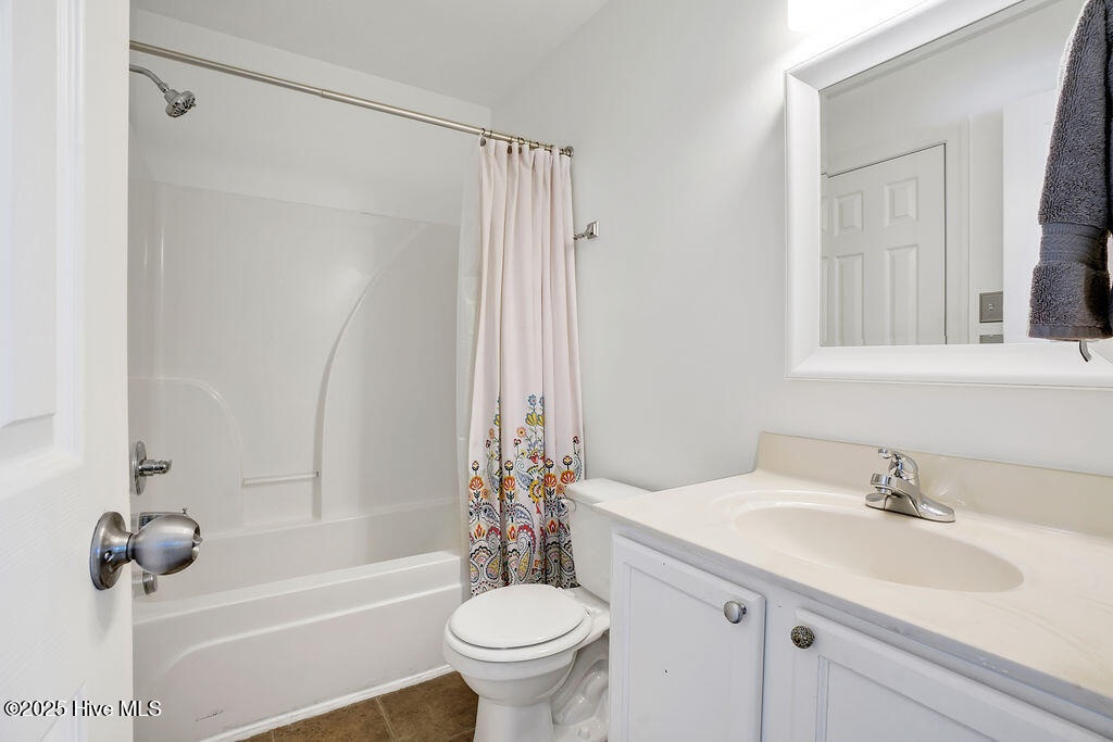 110 Clay Street Property Photo 26