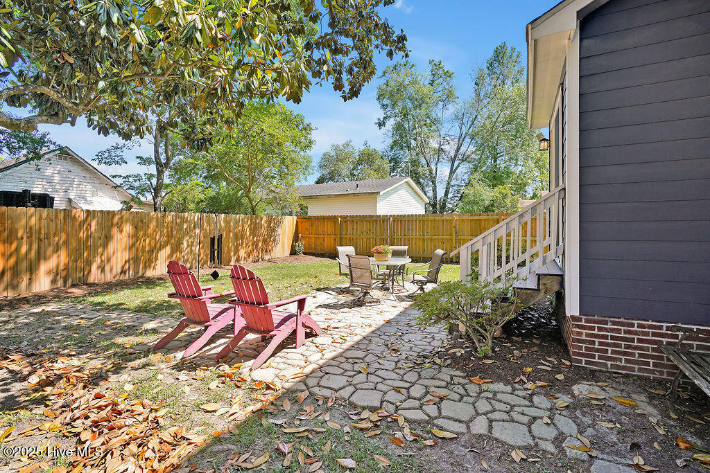 110 Clay Street Property Photo 32