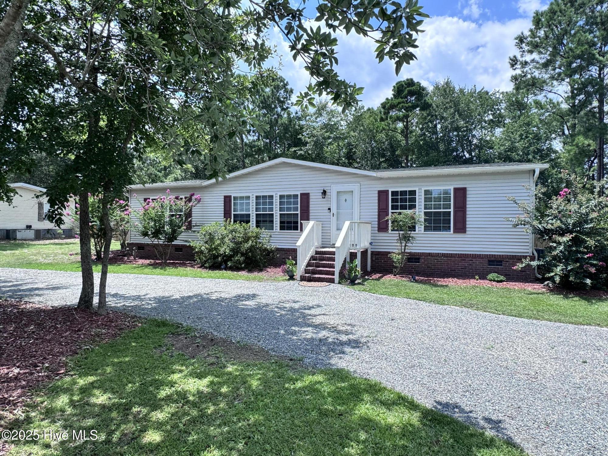 105 Sunset Court Property Photo 1