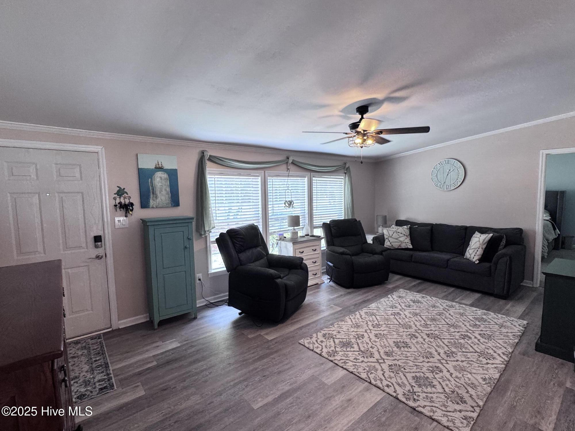 105 Sunset Court Property Photo 5