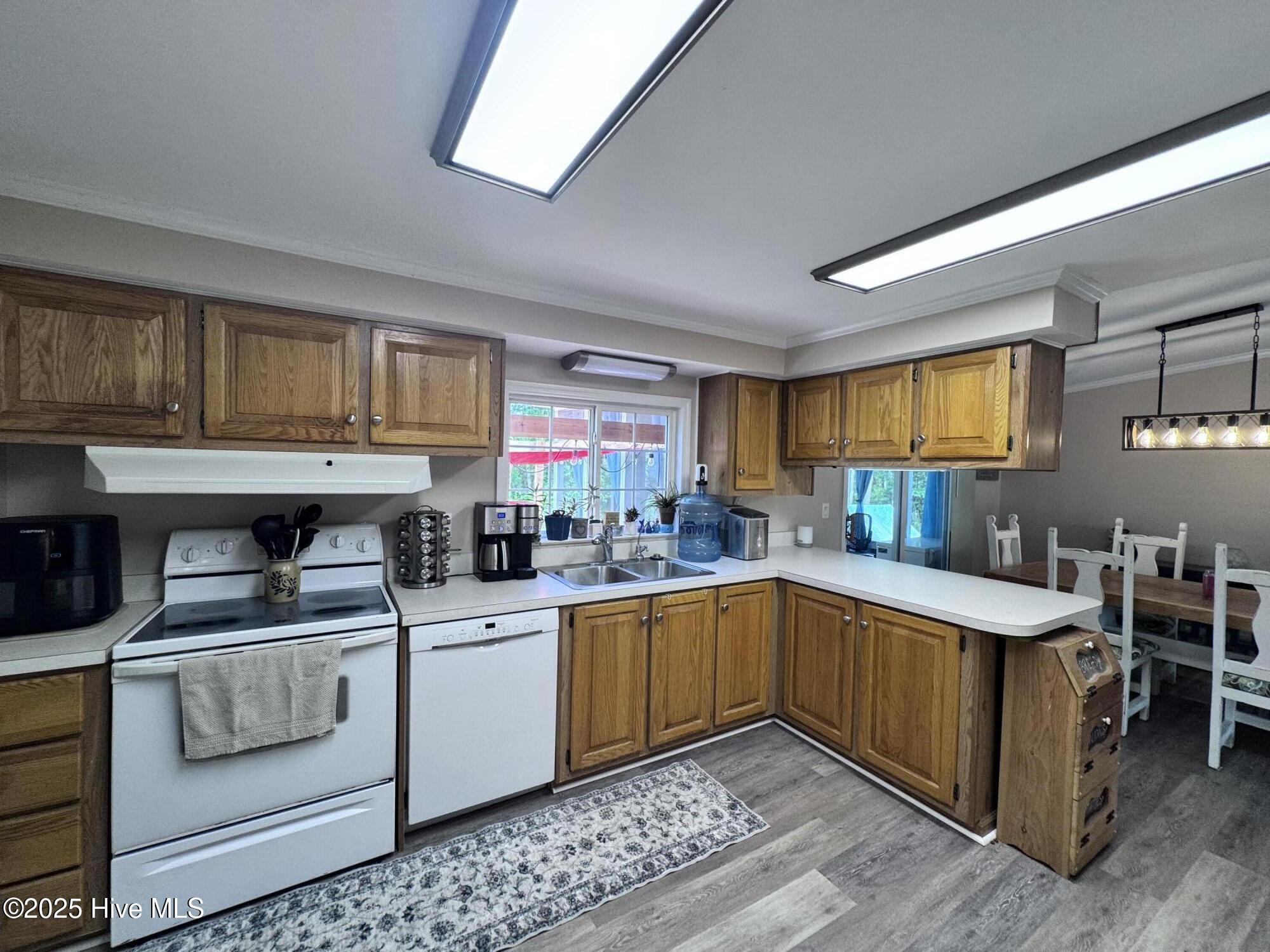105 Sunset Court Property Photo 13