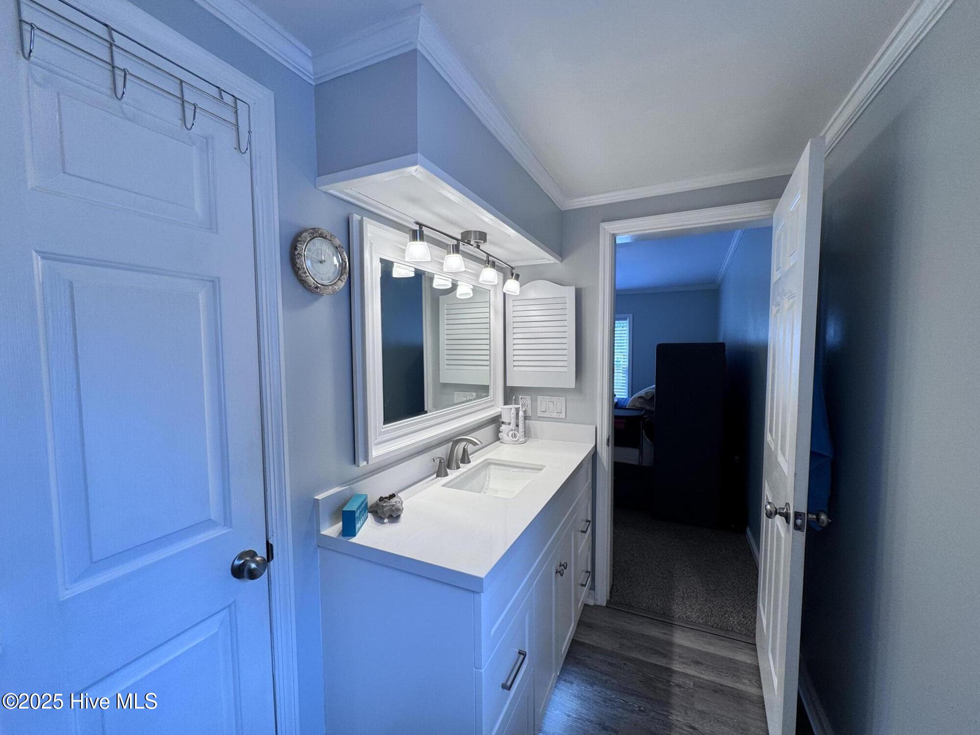 105 Sunset Court Property Photo 16