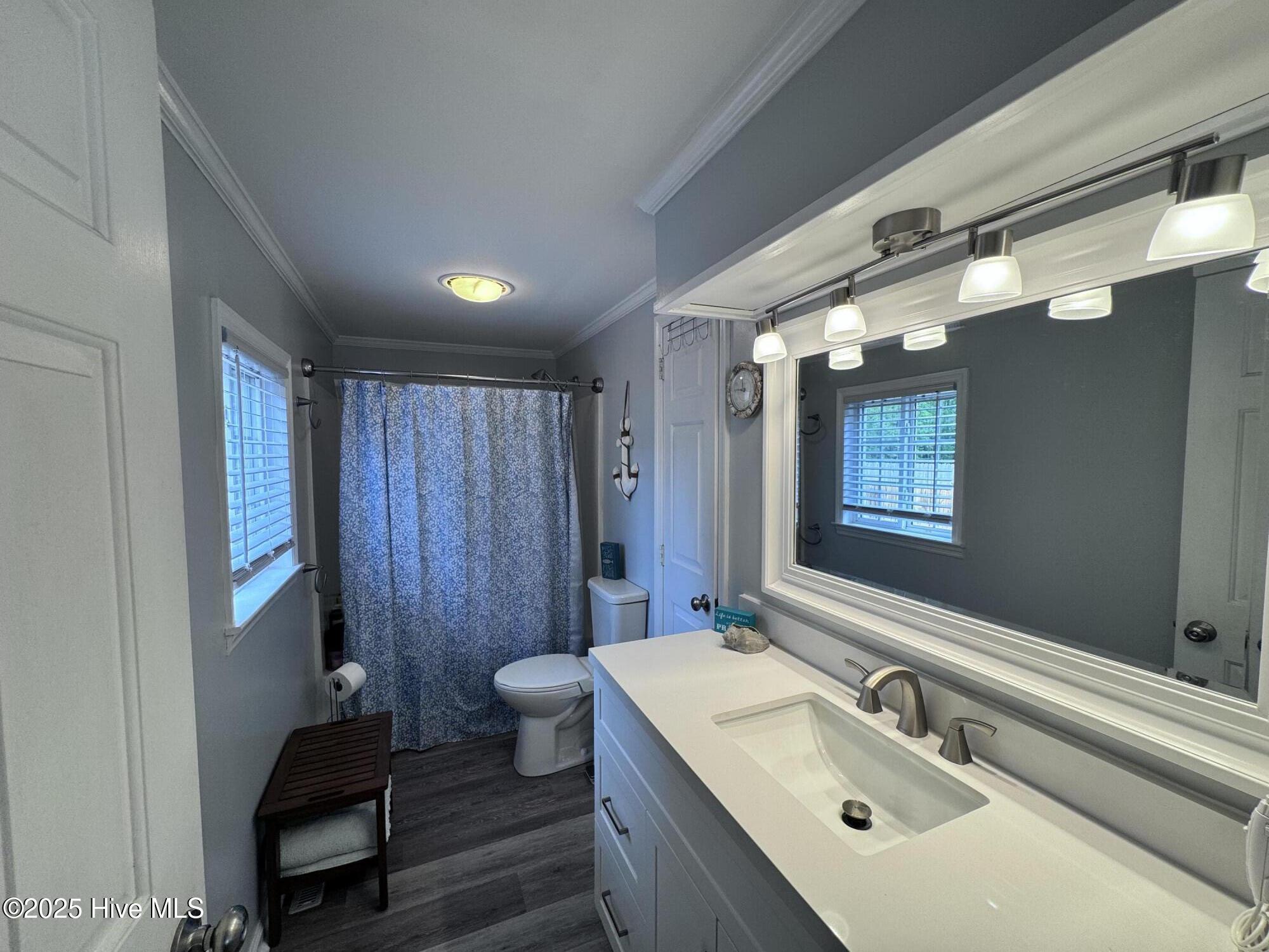 105 Sunset Court Property Photo 17