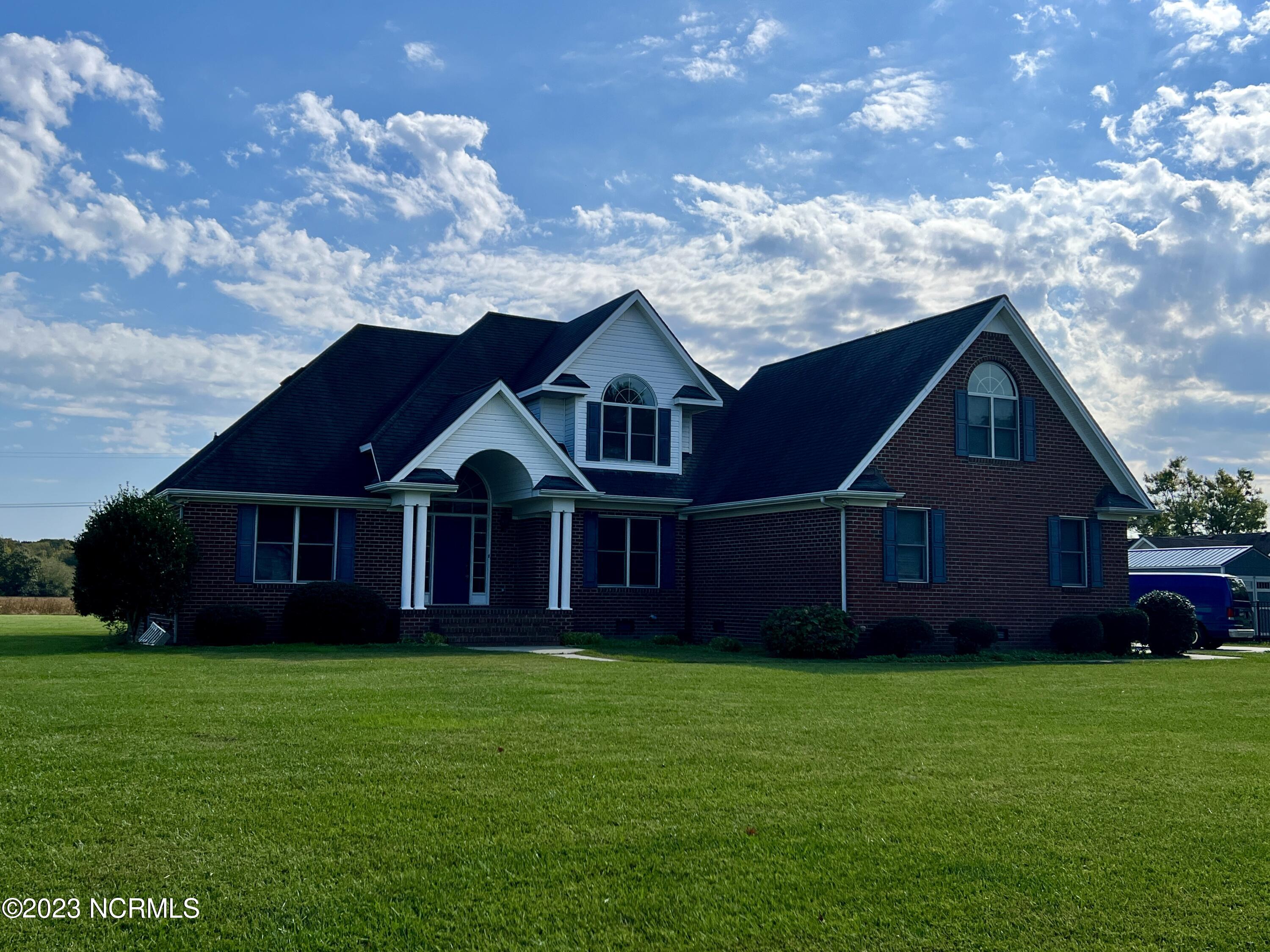 112 Cottonwood Drive Property Photo