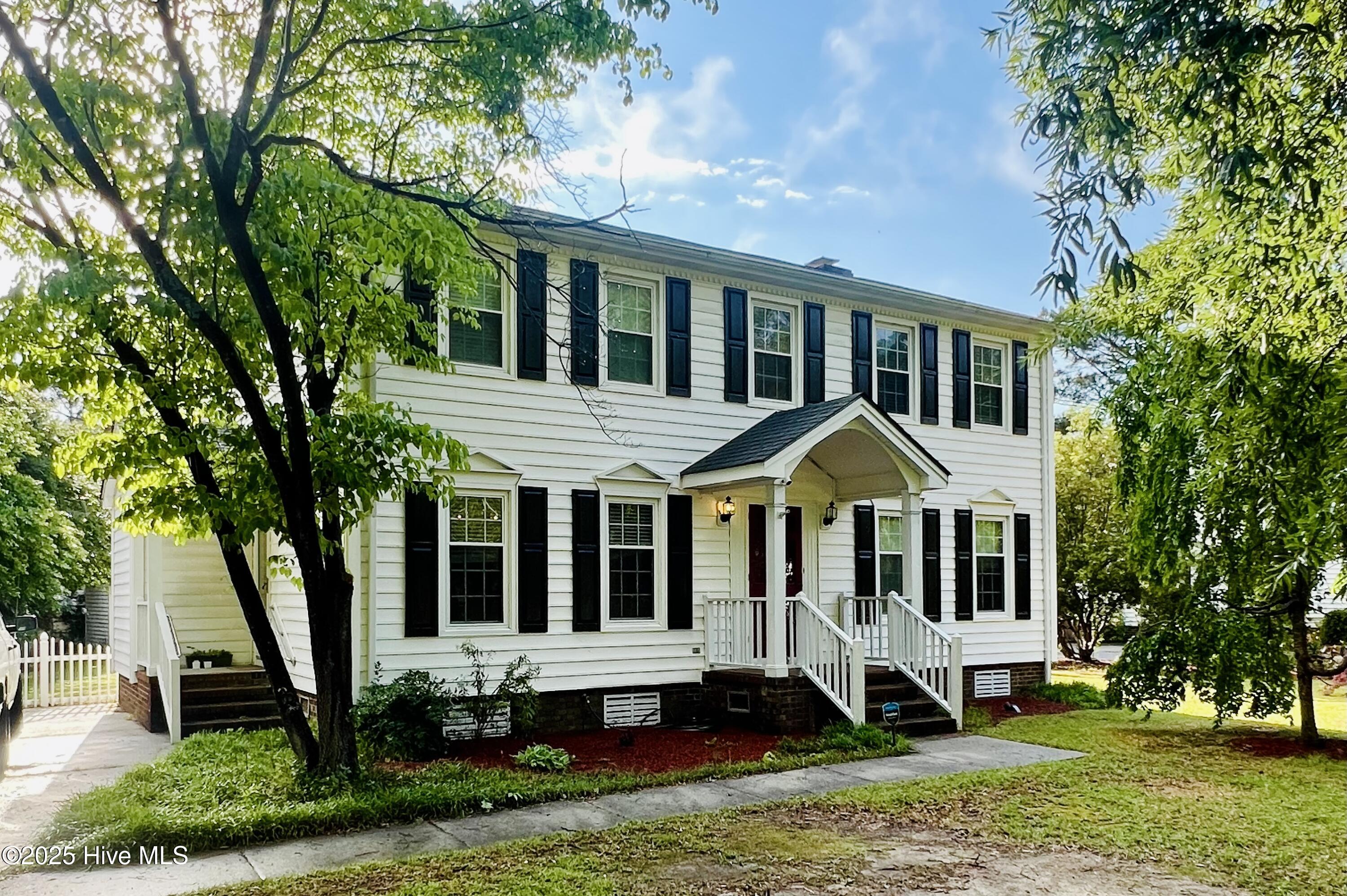 2405 Williamsburg Drive Property Photo