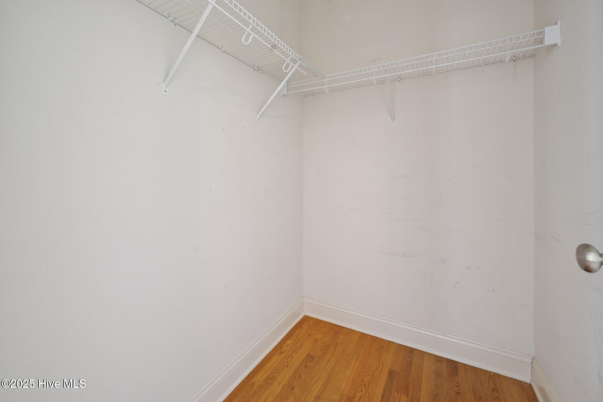 304 Island Cove Court Property Photo 24