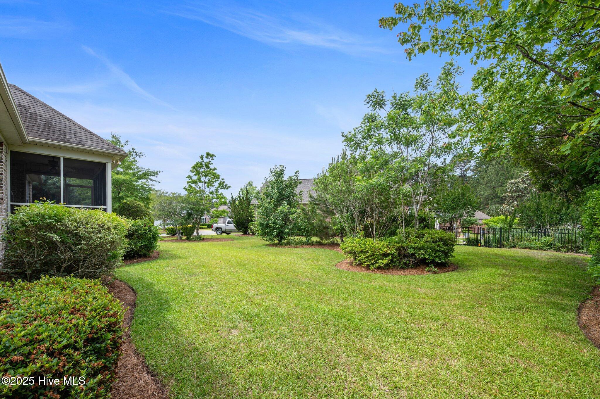 304 Island Cove Court Property Photo 35