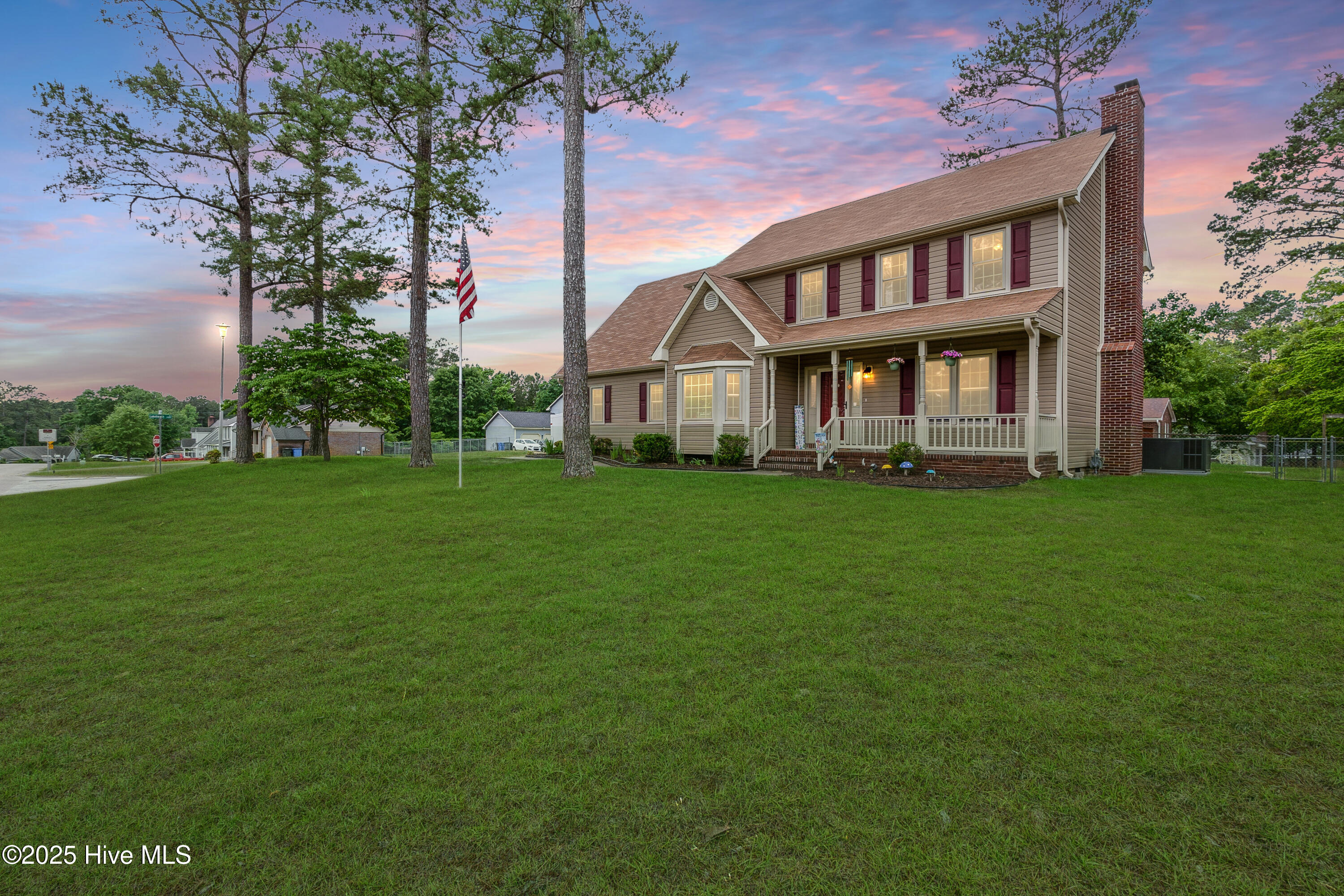 2290 Dockvale Drive Property Photo