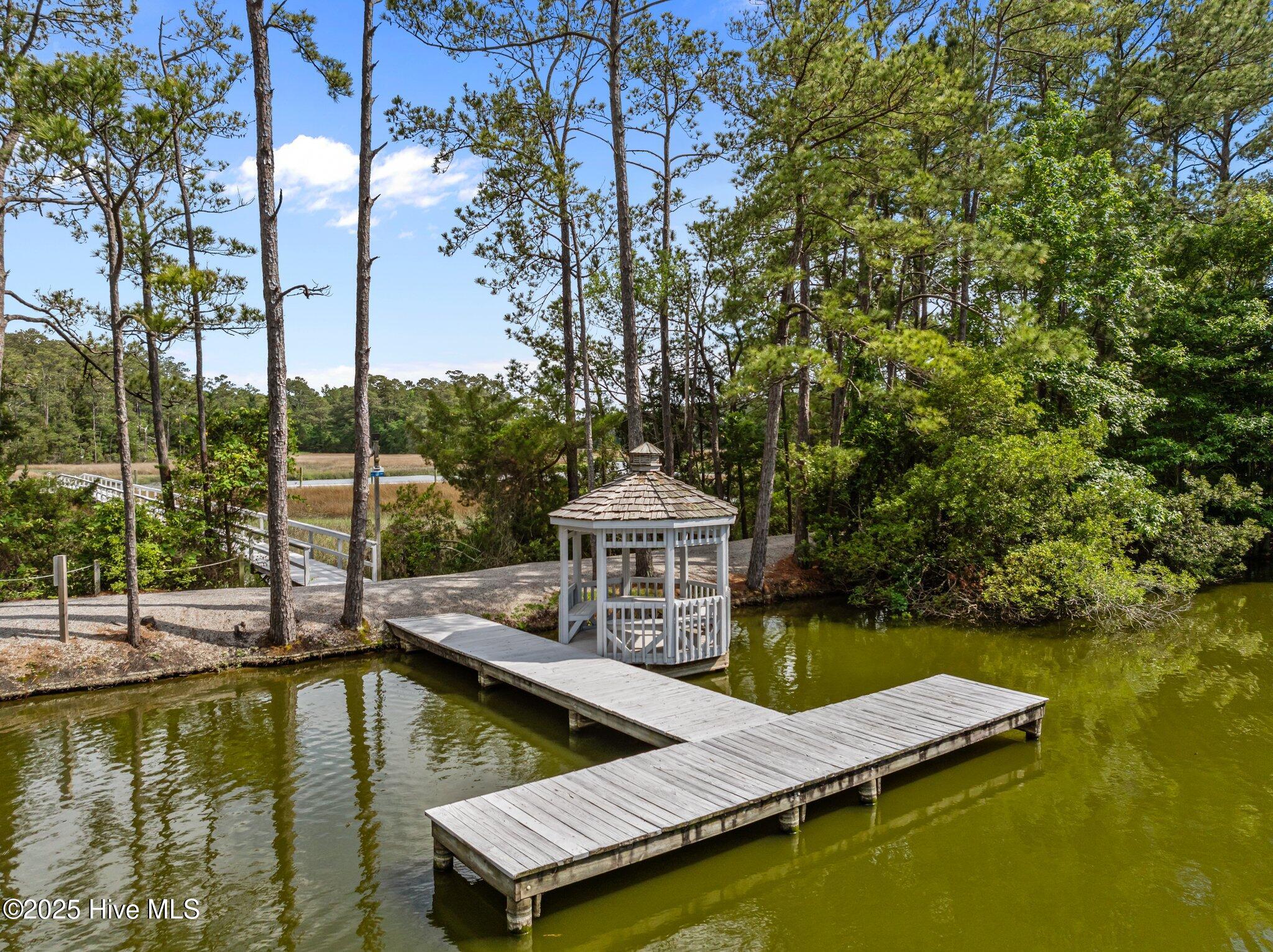 5239 Walden Court Property Photo 4