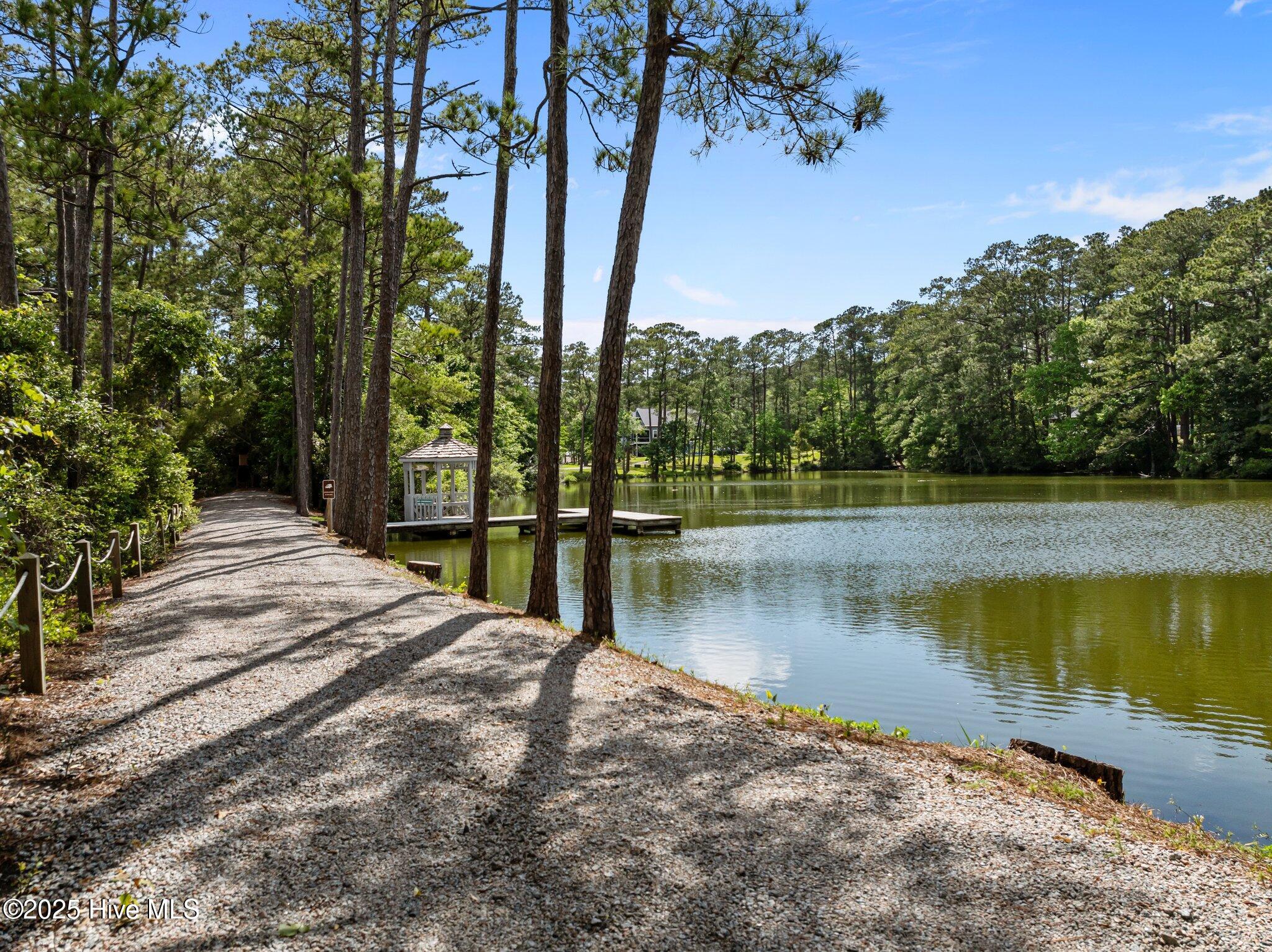 5239 Walden Court Property Photo 6