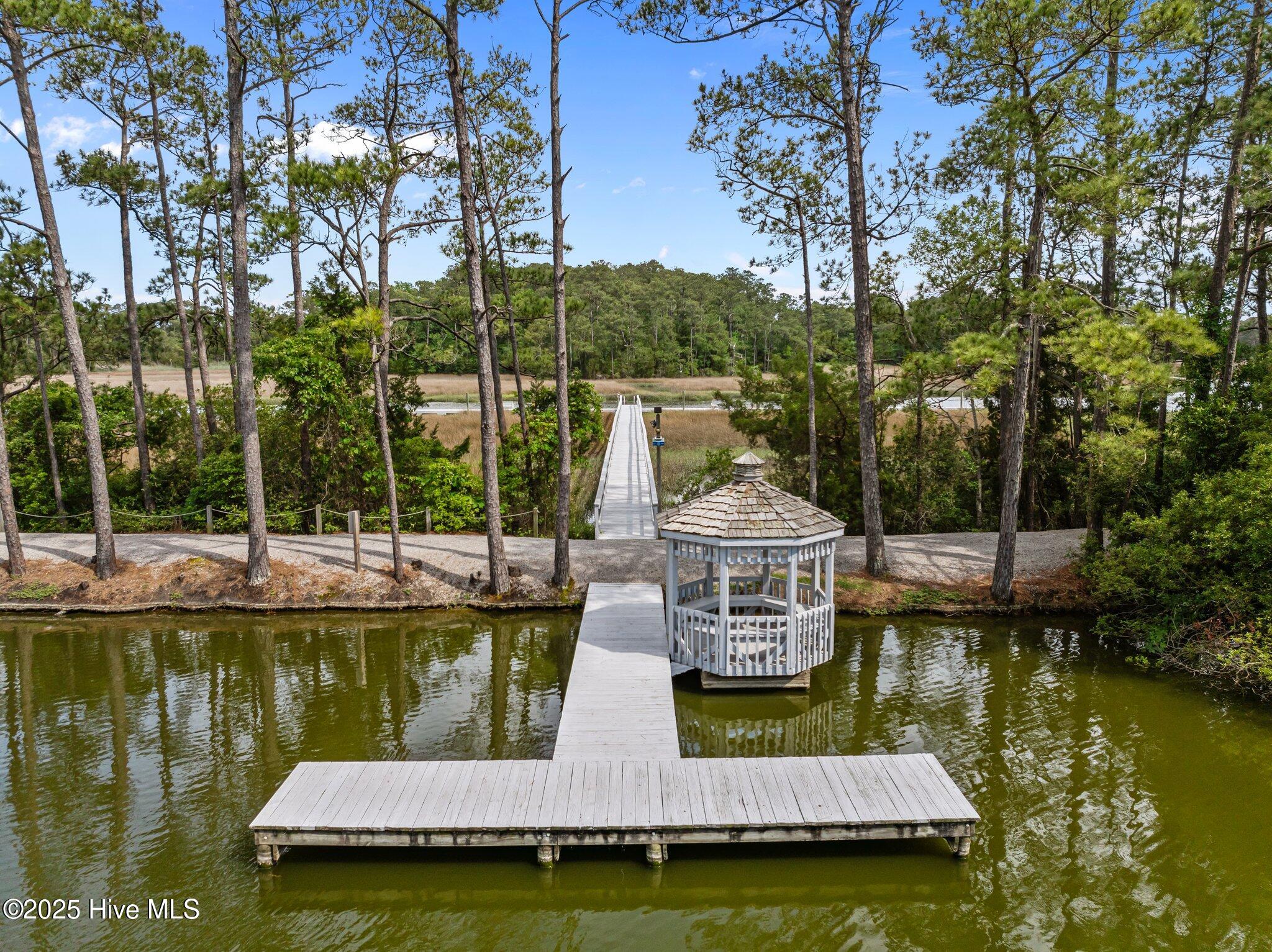 5239 Walden Court Property Photo 8