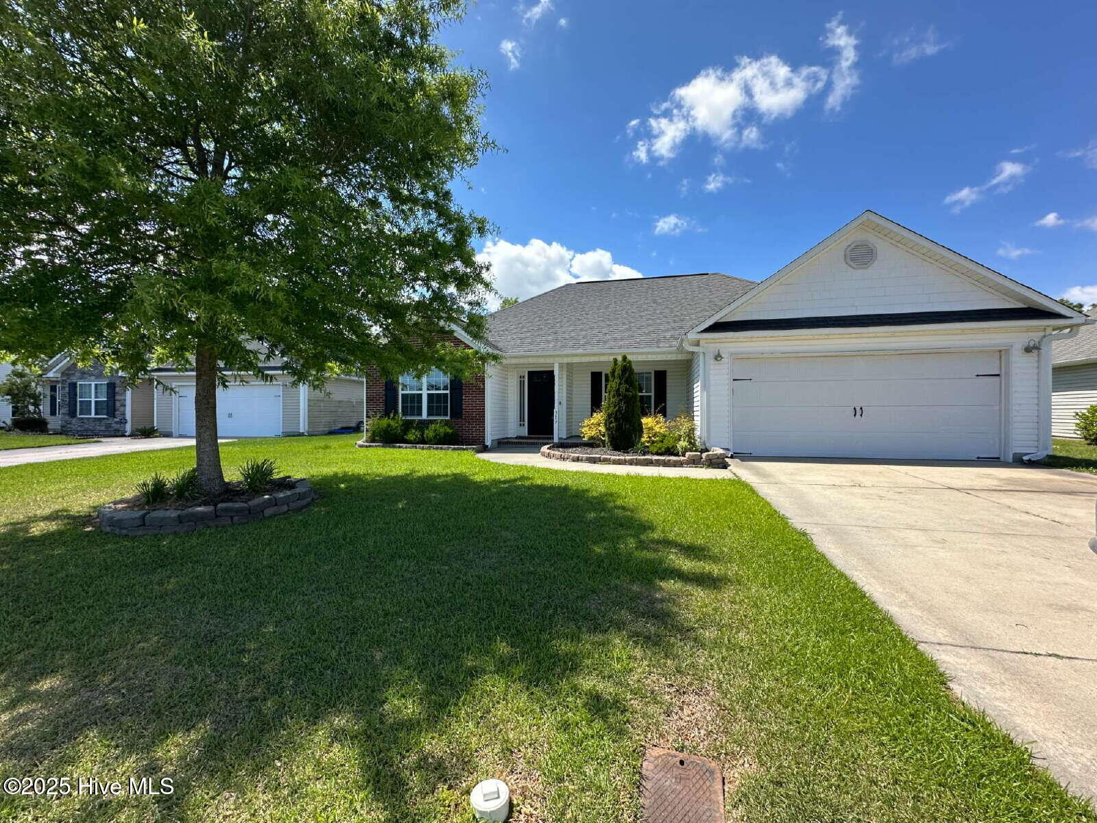 317 Kingston Road Property Photo