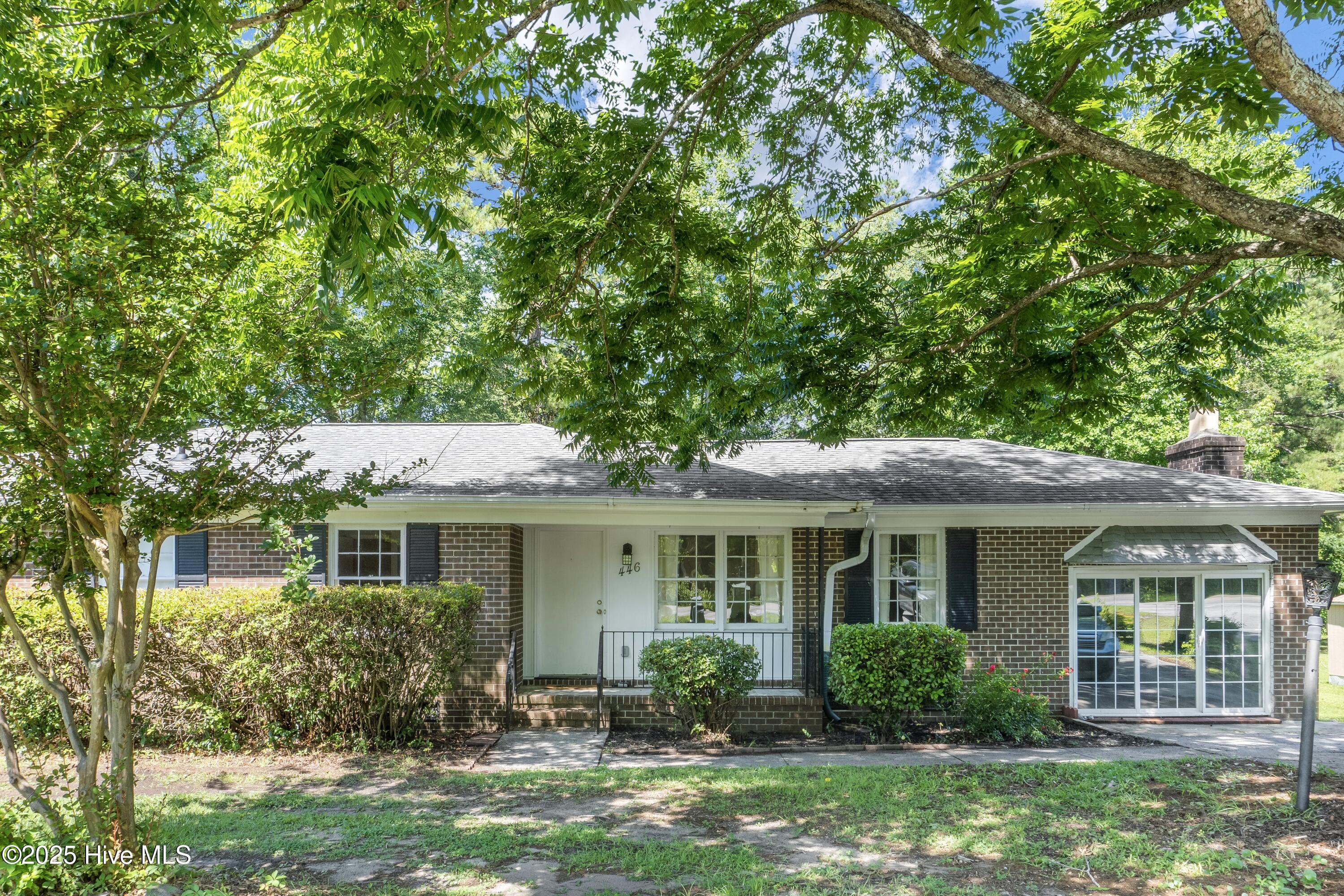 446 S Kerr Avenue Property Photo 1