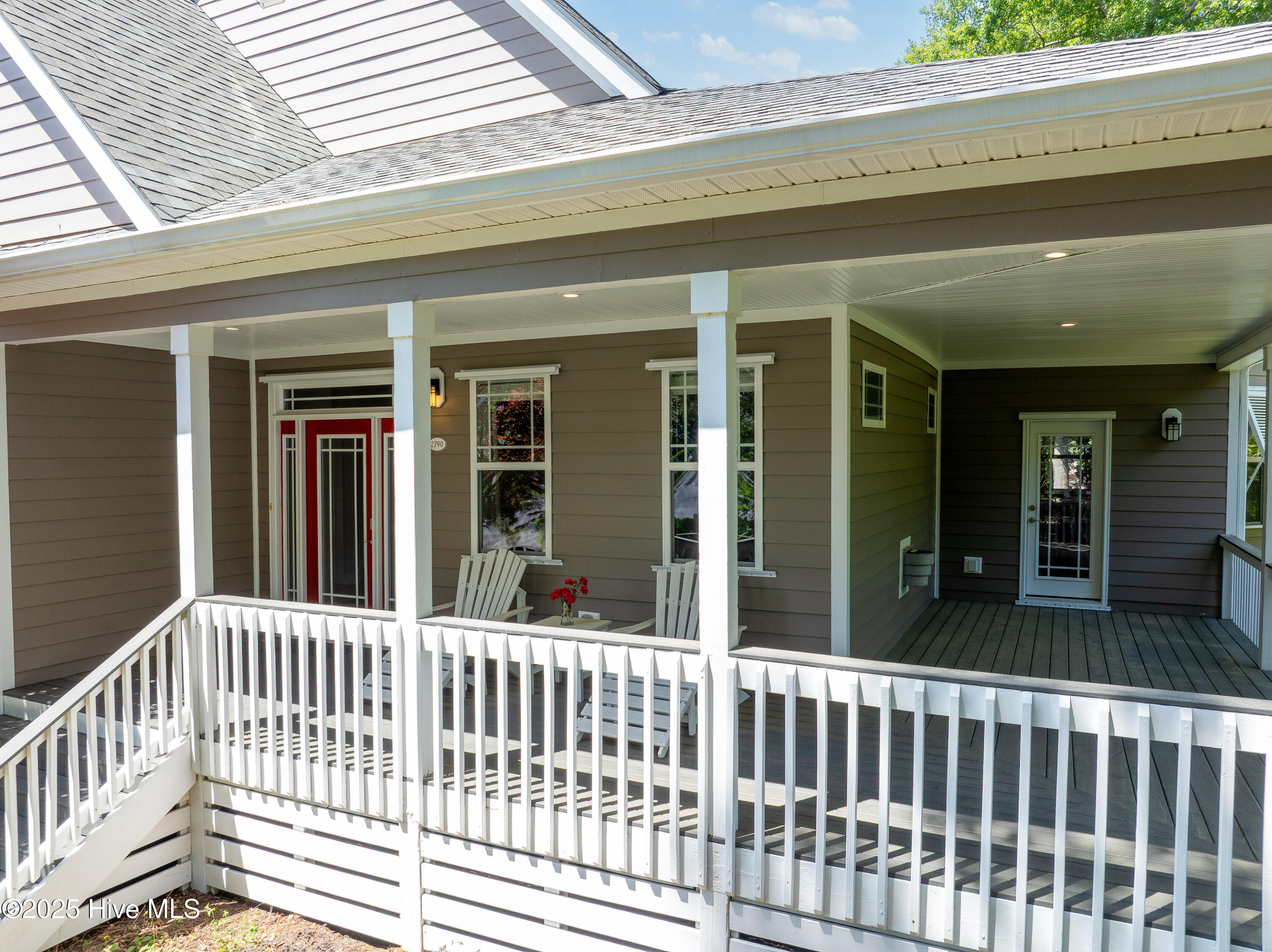 2790 Creek Bridge Court Property Photo 4