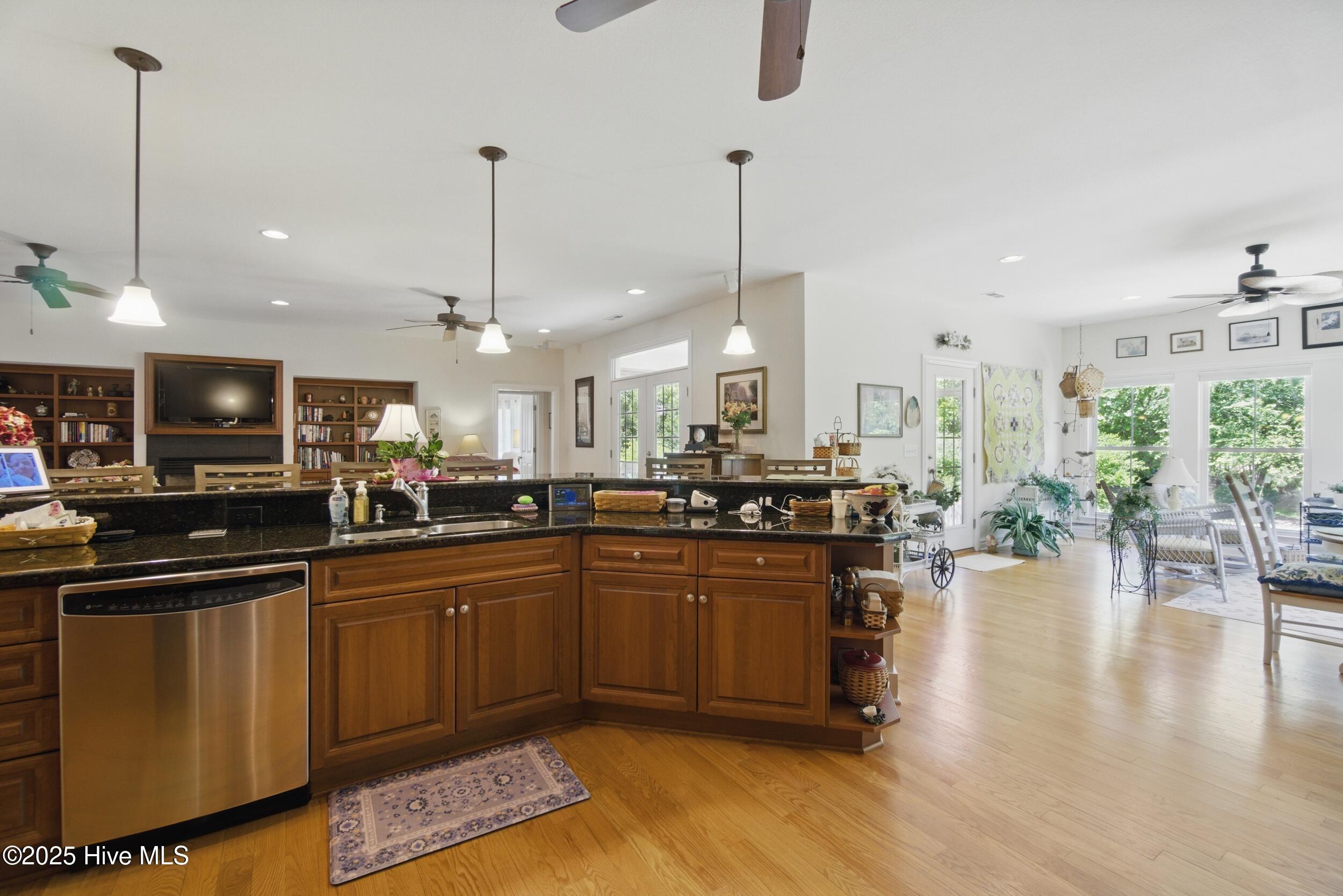 127 Meherrin River Drive Property Photo 17