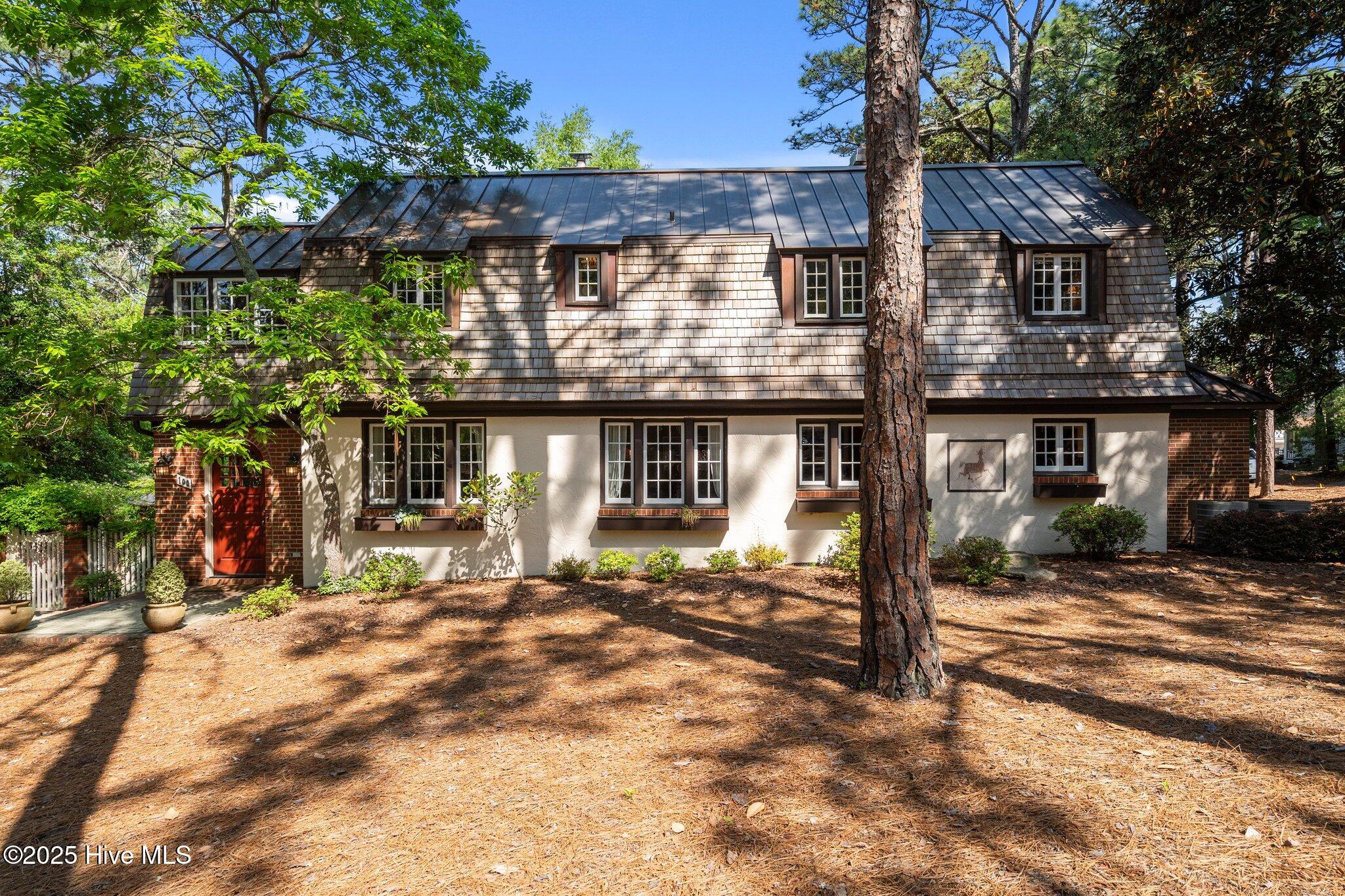 100 S Ridge Street Property Photo