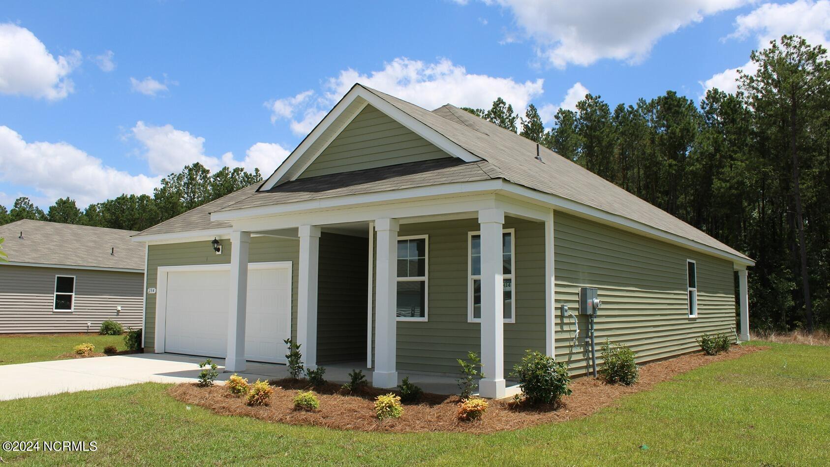 1218 Woodhouse Drive Nw Property Photo 4