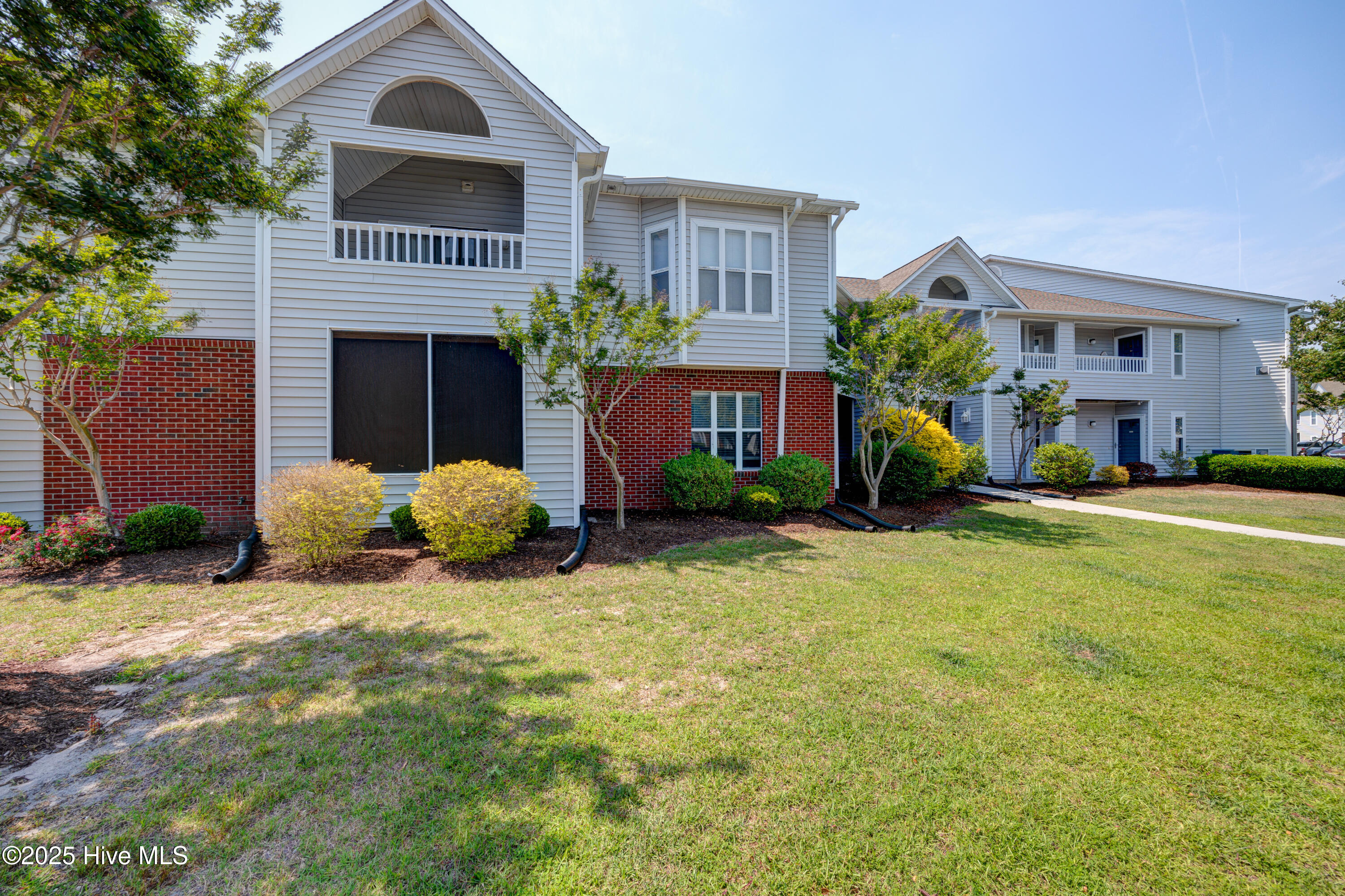 4112 Breezewood Drive Apt 101 Property Photo 1