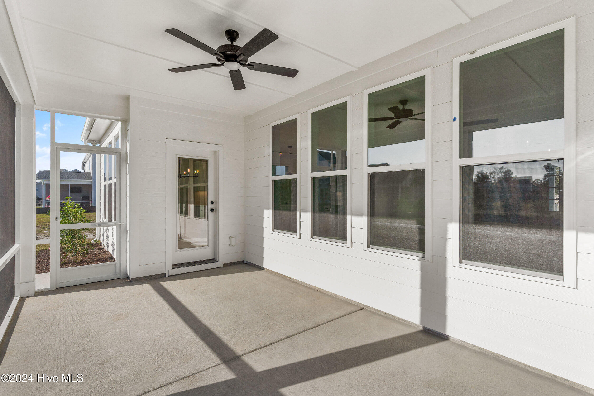 416 Sailor Sky Way 405 Property Photo 32