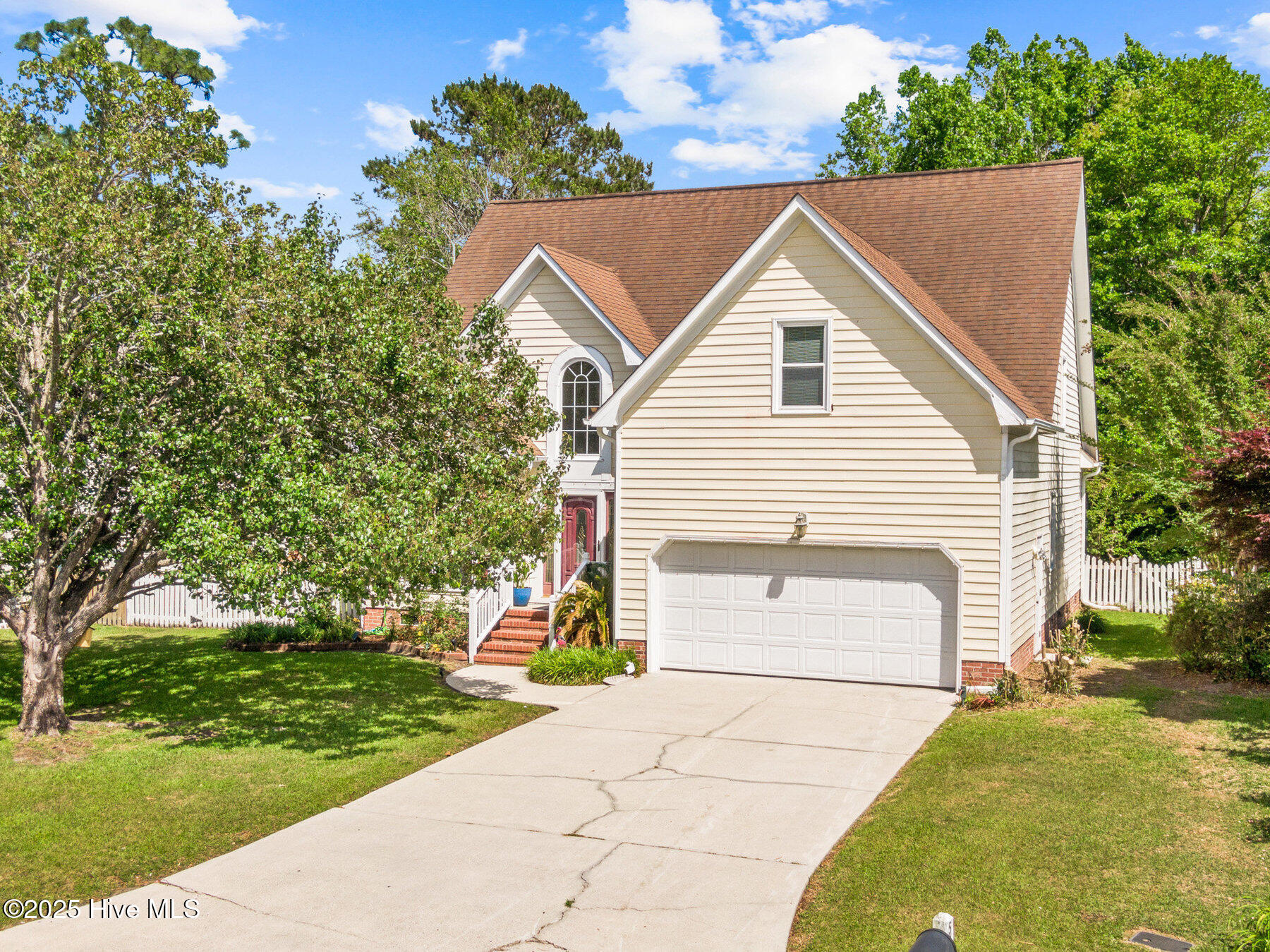 5705 Woodduck Circle Property Photo 1
