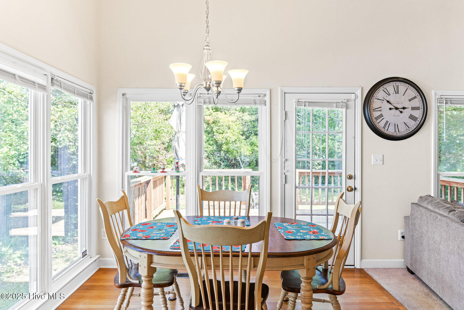 5705 Woodduck Circle Property Photo 13