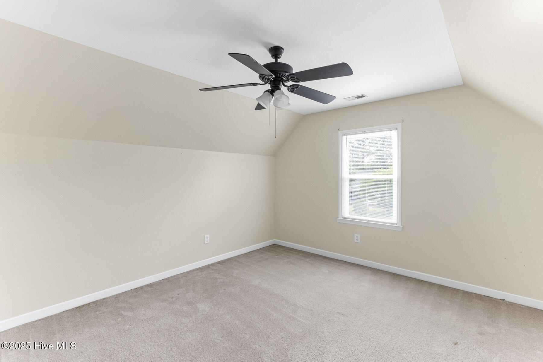 5705 Woodduck Circle Property Photo 33