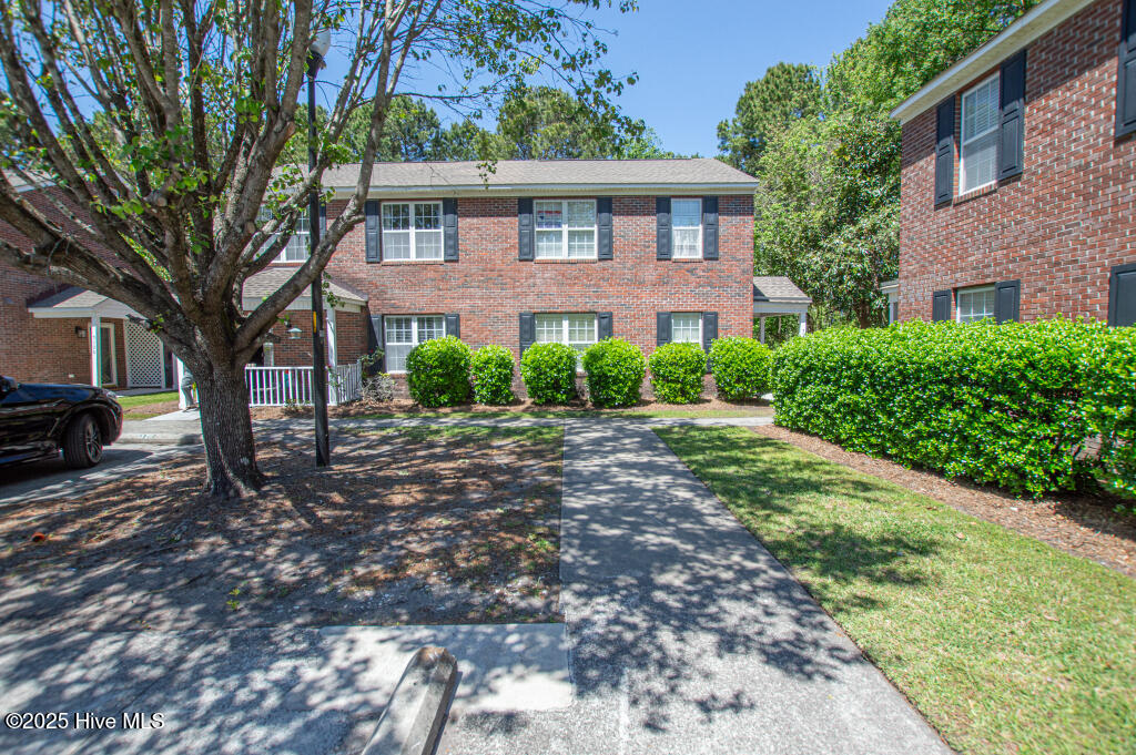 5126 Lamppost Circle Property Photo