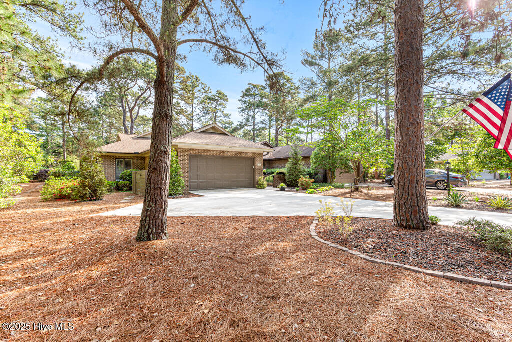 180 Midland Drive Property Photo