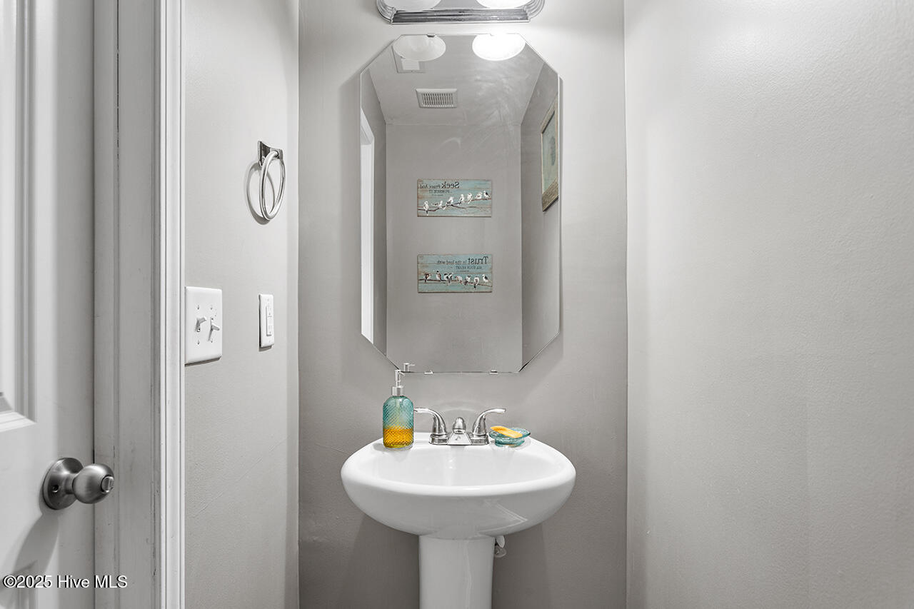 59 Nevada Court Property Photo 20