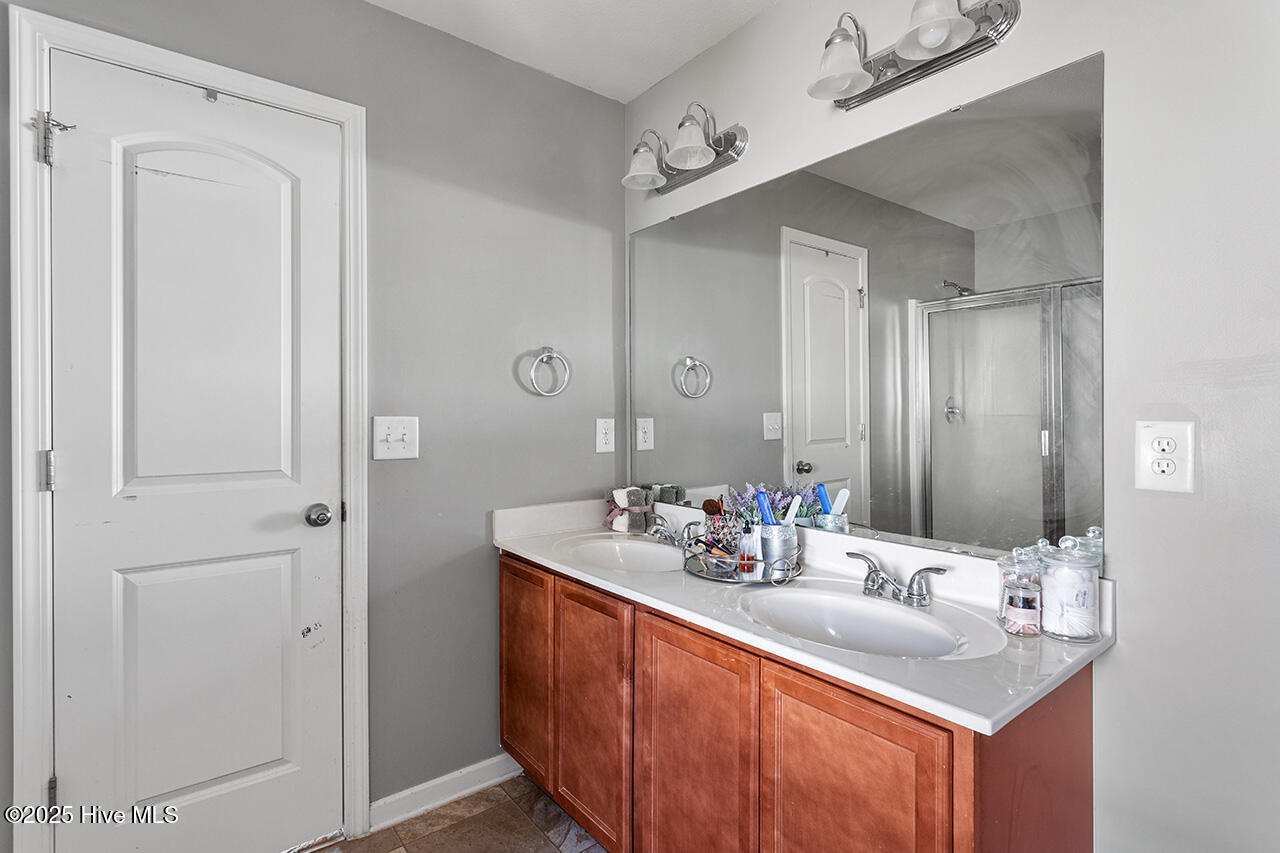 59 Nevada Court Property Photo 23